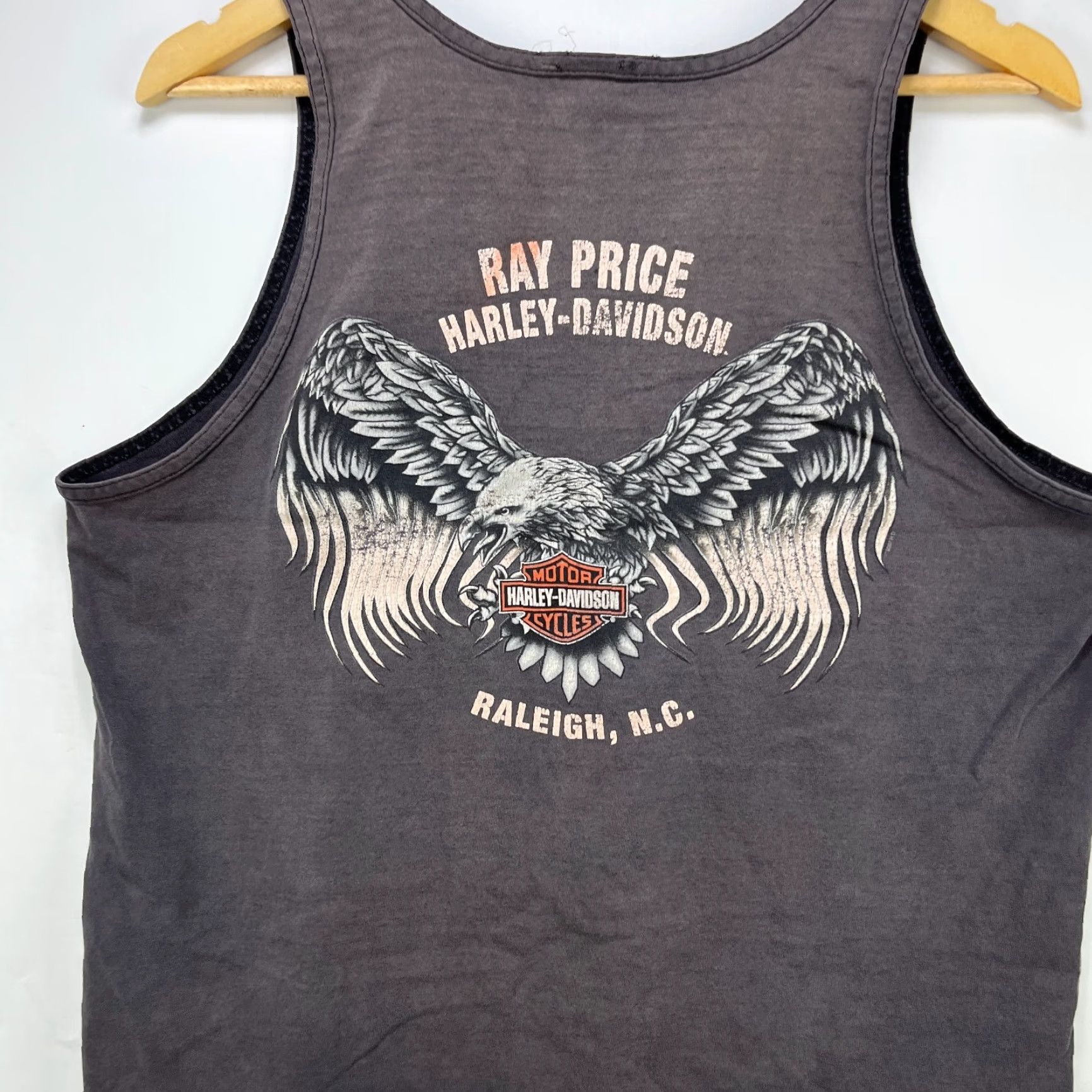 Harley Davidson VINTAGE Harley-Davidson Tank Top Shirt L Black 90s Sun Faded Raleigh NC Eagle Large Mens Size US L / EU 52-54 / 3 - 5 Thumbnail