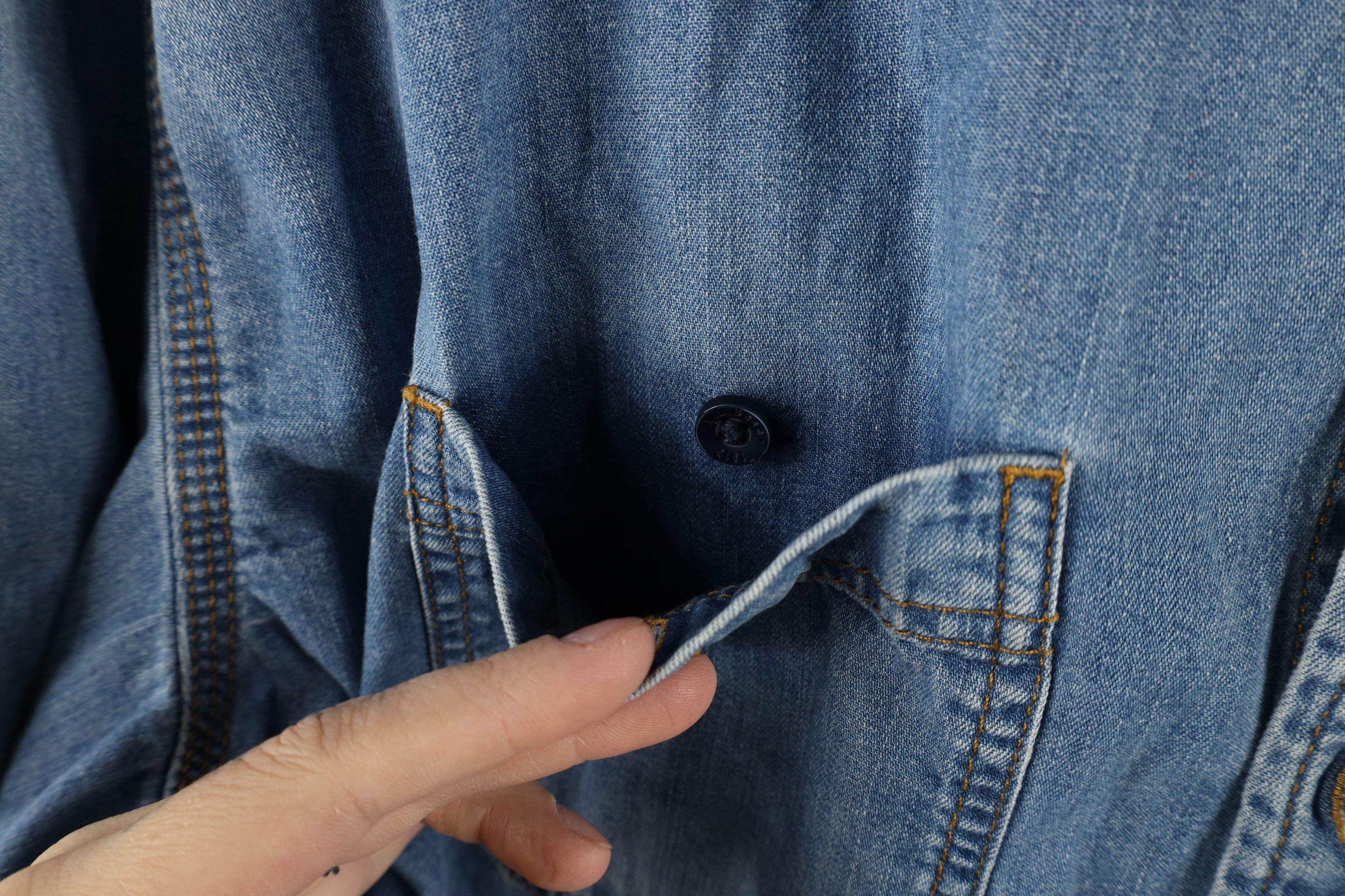 L.L. Bean × Vintage Vintage LL Bean Double Pocket Denim Jean Button Shirt Blue Size US XL / EU 56 / 4 - 10 Thumbnail
