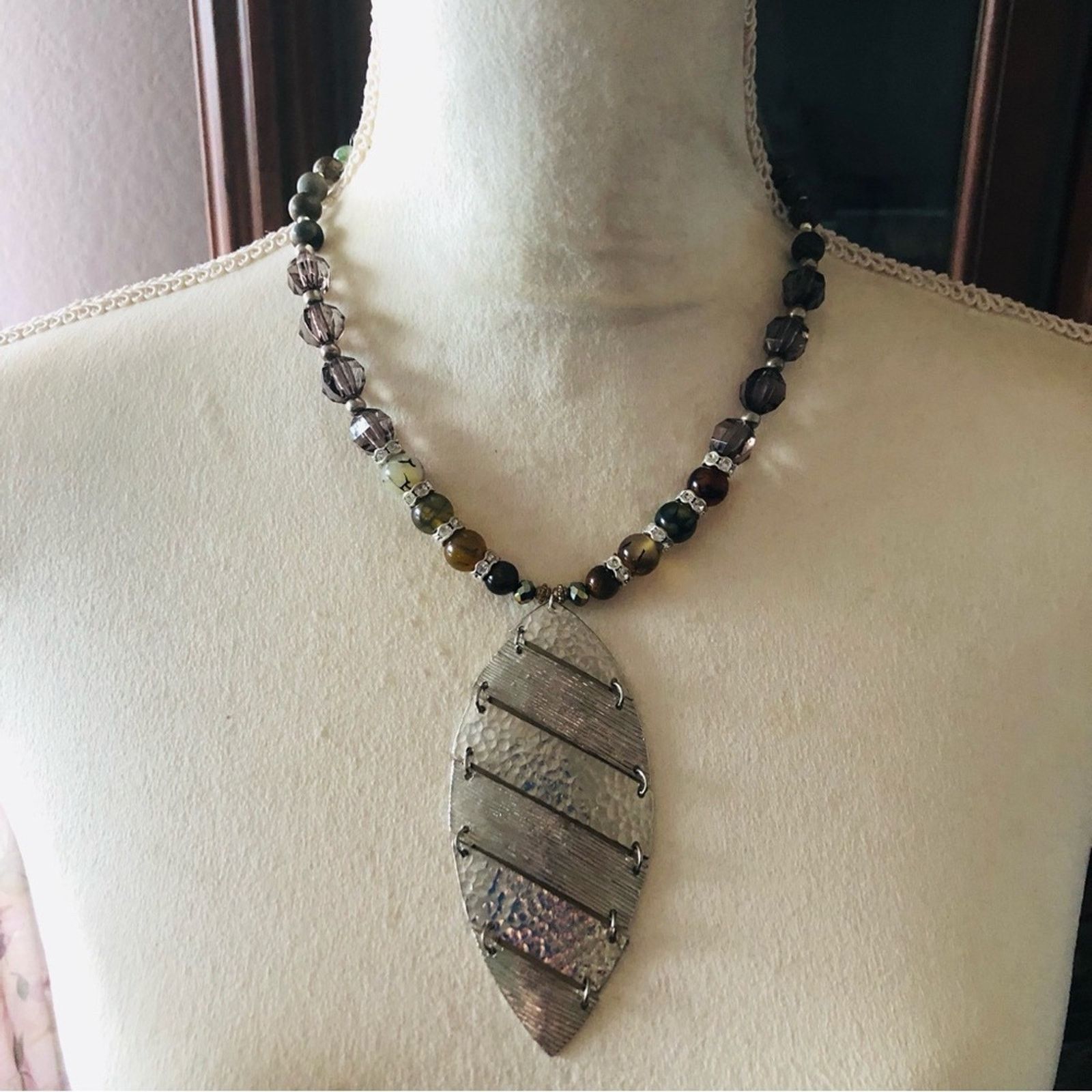 Handmade Handcrafted large articulated pendant genuine stone necklace Size ONE SIZE - 2 Thumbnail