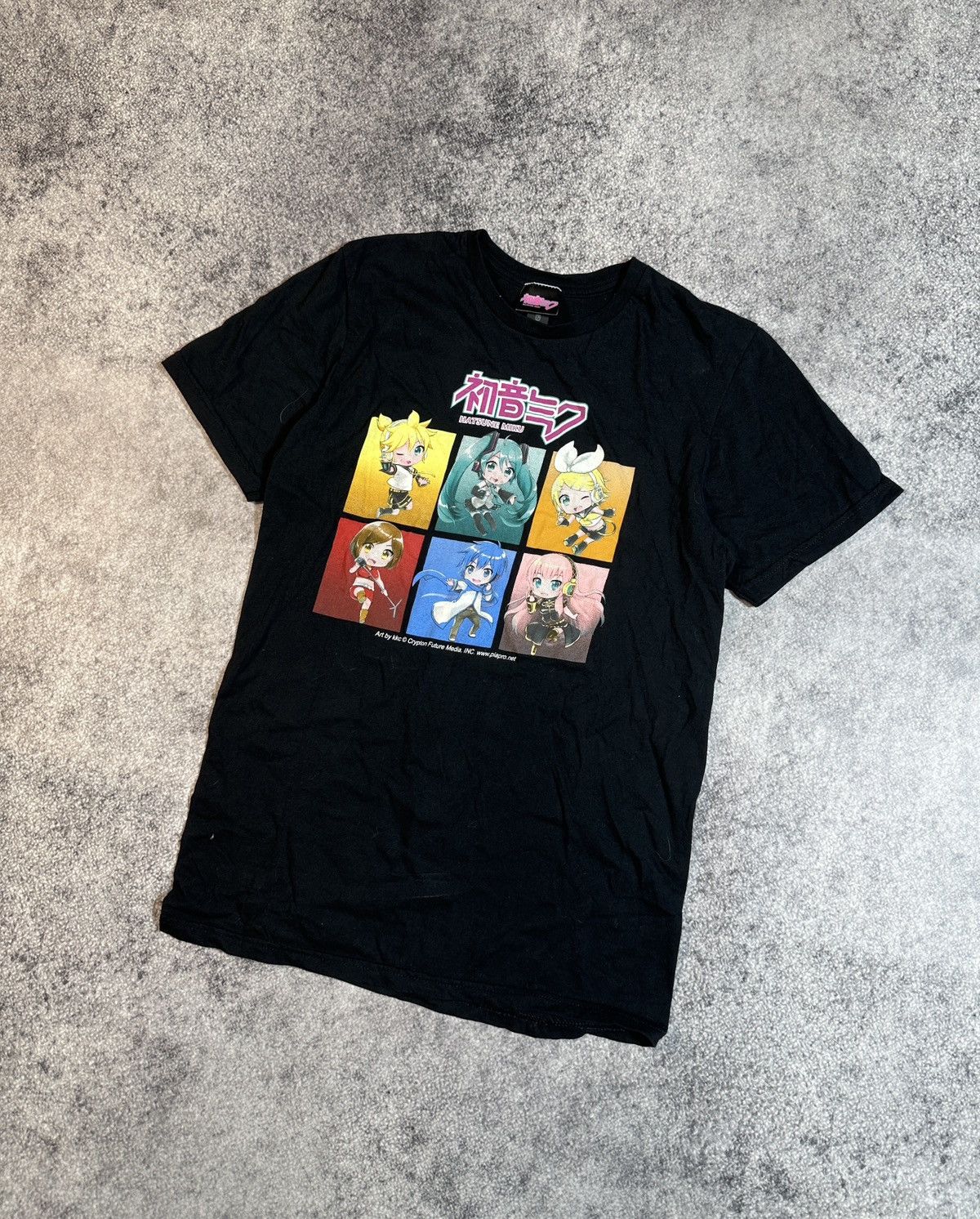 Vintage Y2K HATSUNE MIKU T-shirt Big Print Logo Anime Pop Alt S Size US S / EU 44-46 / 1 - 1 Thumbnail
