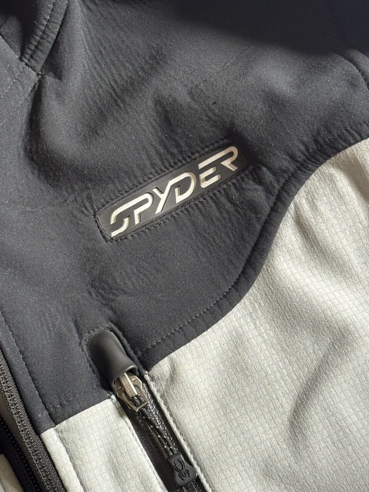 Spyder Spyder L outdoor Softshell jacket hooded zip gorpcore Size US L / EU 52-54 / 3 - 6 Thumbnail