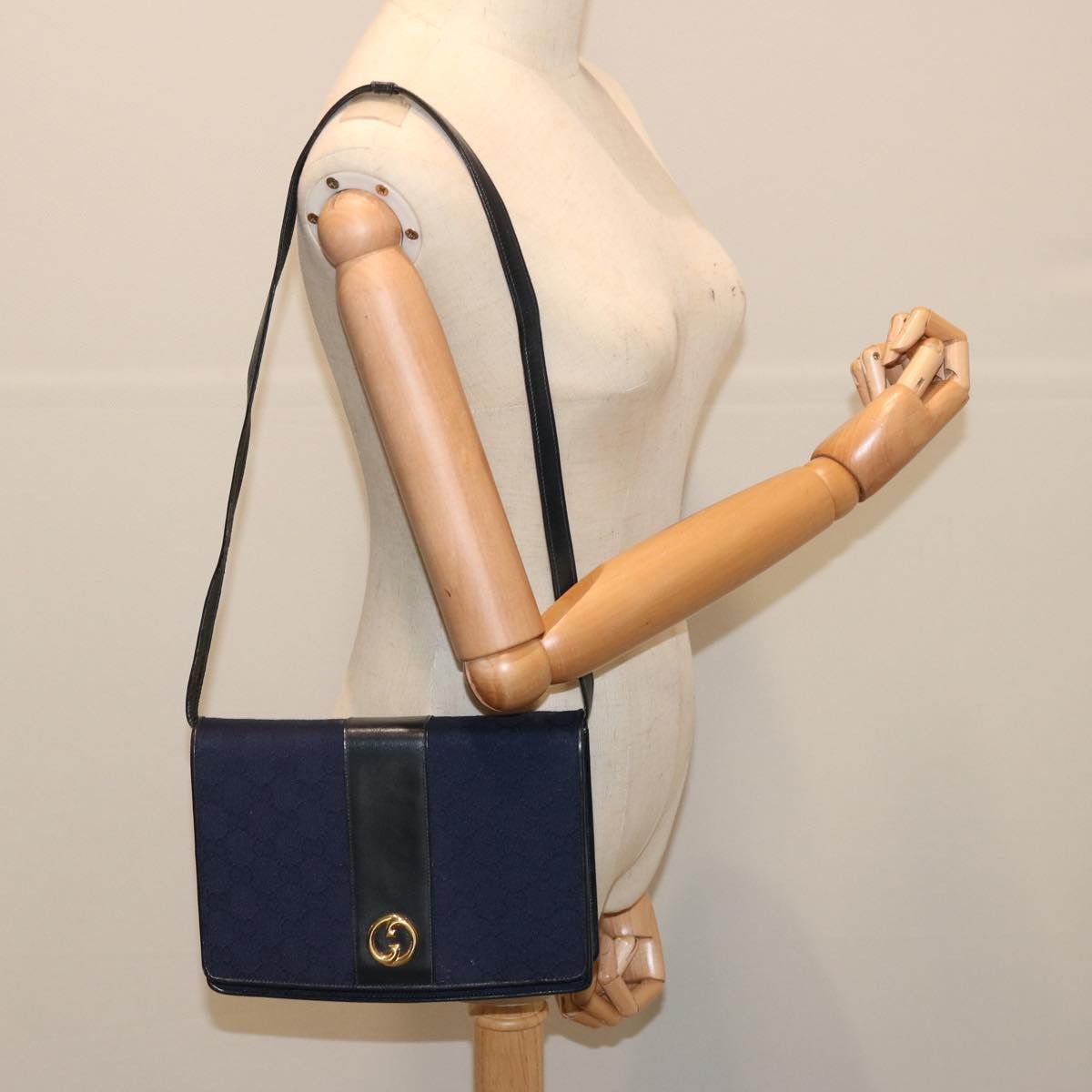 Gucci GUCCI GG Canvas Shoulder Bag Navy Black Size ONE SIZE - 21 Thumbnail