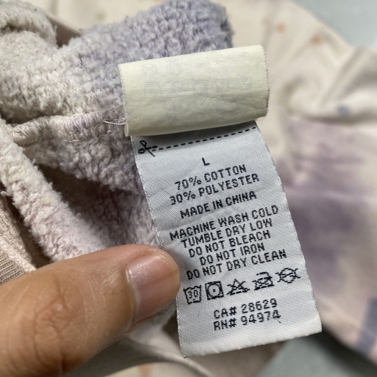 Stussy Vintage y2k Stussy Japan Tiedye Distressed Crewneck Size US L / EU 52-54 / 3 - 14 Thumbnail