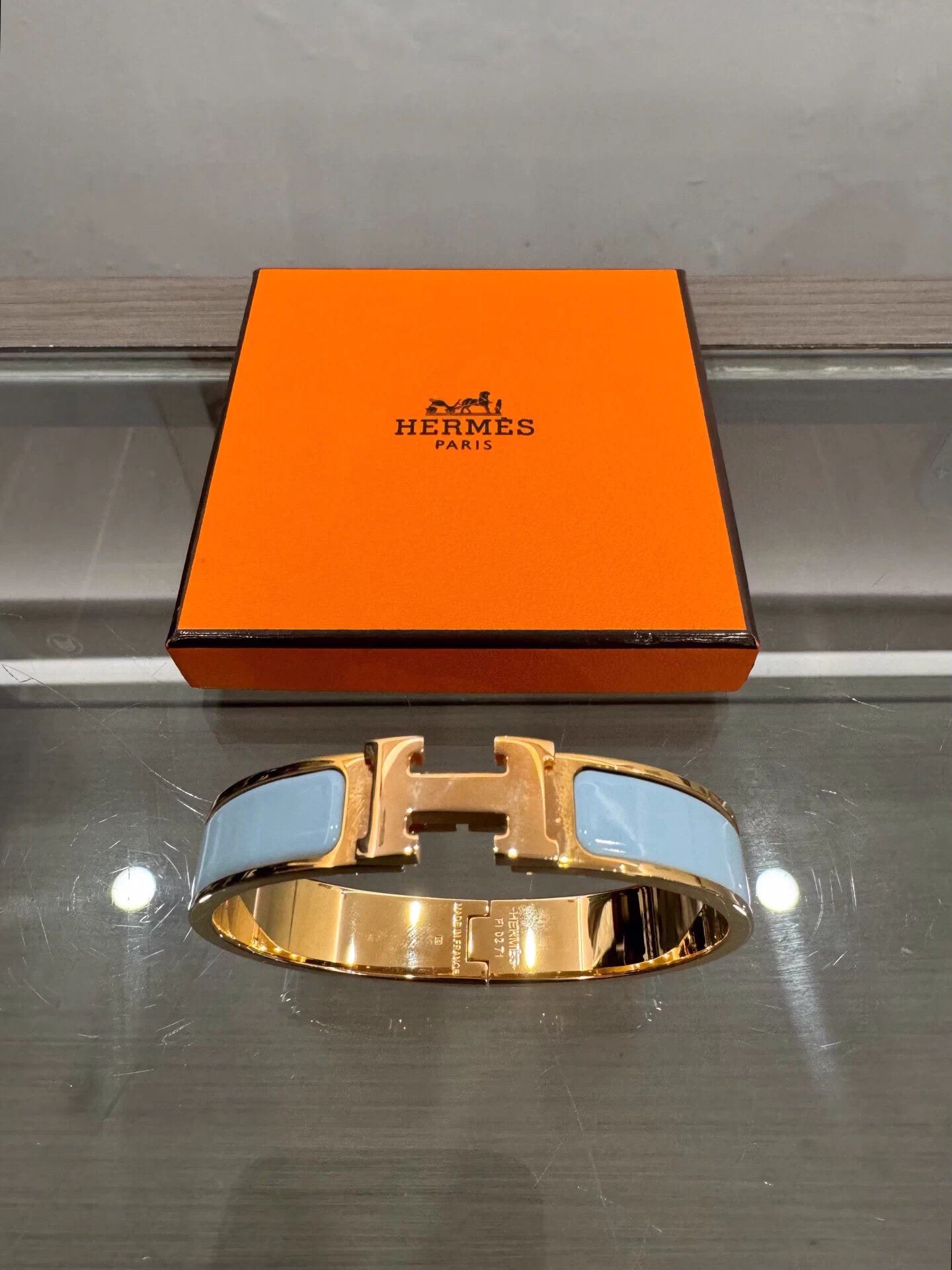 Hermes Hermes Clic H Blue Enamel Gold Bracelet GM Size ONE SIZE - 1 Thumbnail