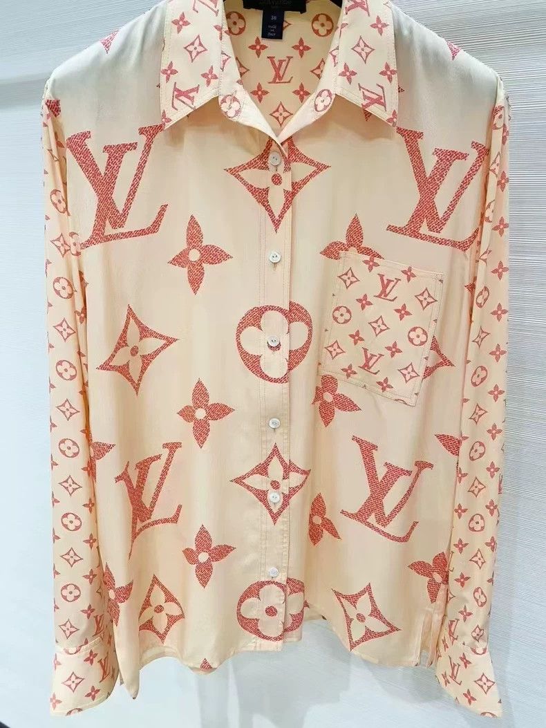Louis Vuitton Louis Vuitton Silk long-sleeved shirt with logo shirt Size XS / US 0-2 / IT 36-38 - 5 Thumbnail