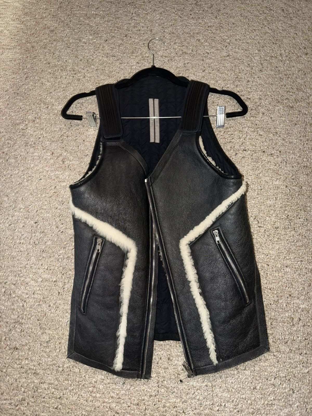 Rick Owens F/W 14 "MOODY" Runway Shearling Leather Vest Rick Owens S Size US S / EU 44-46 / 1 - 1 Thumbnail