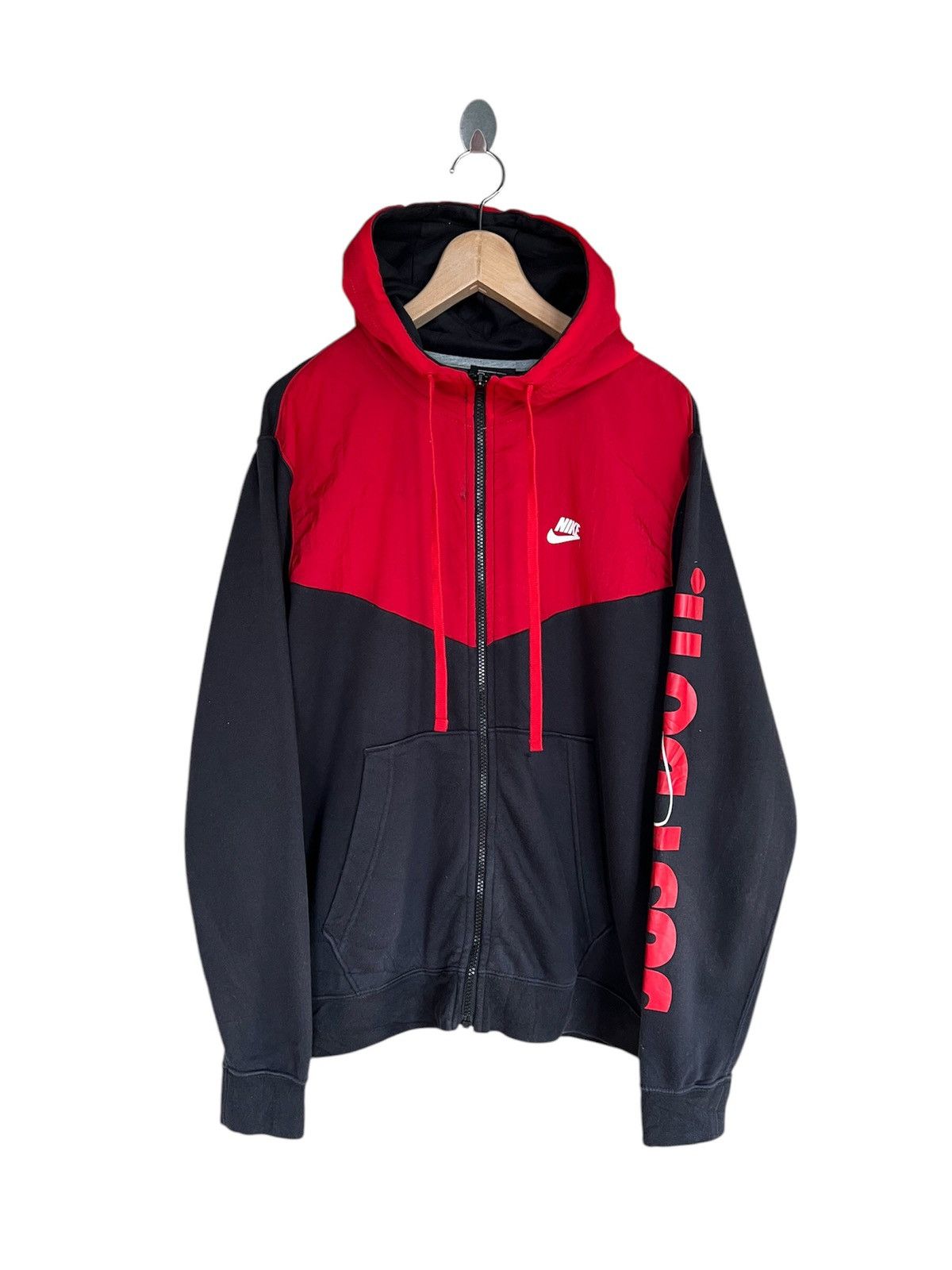 Nike Nike Small Logo Hoodies Size US XL / EU 56 / 4 - 1 Thumbnail