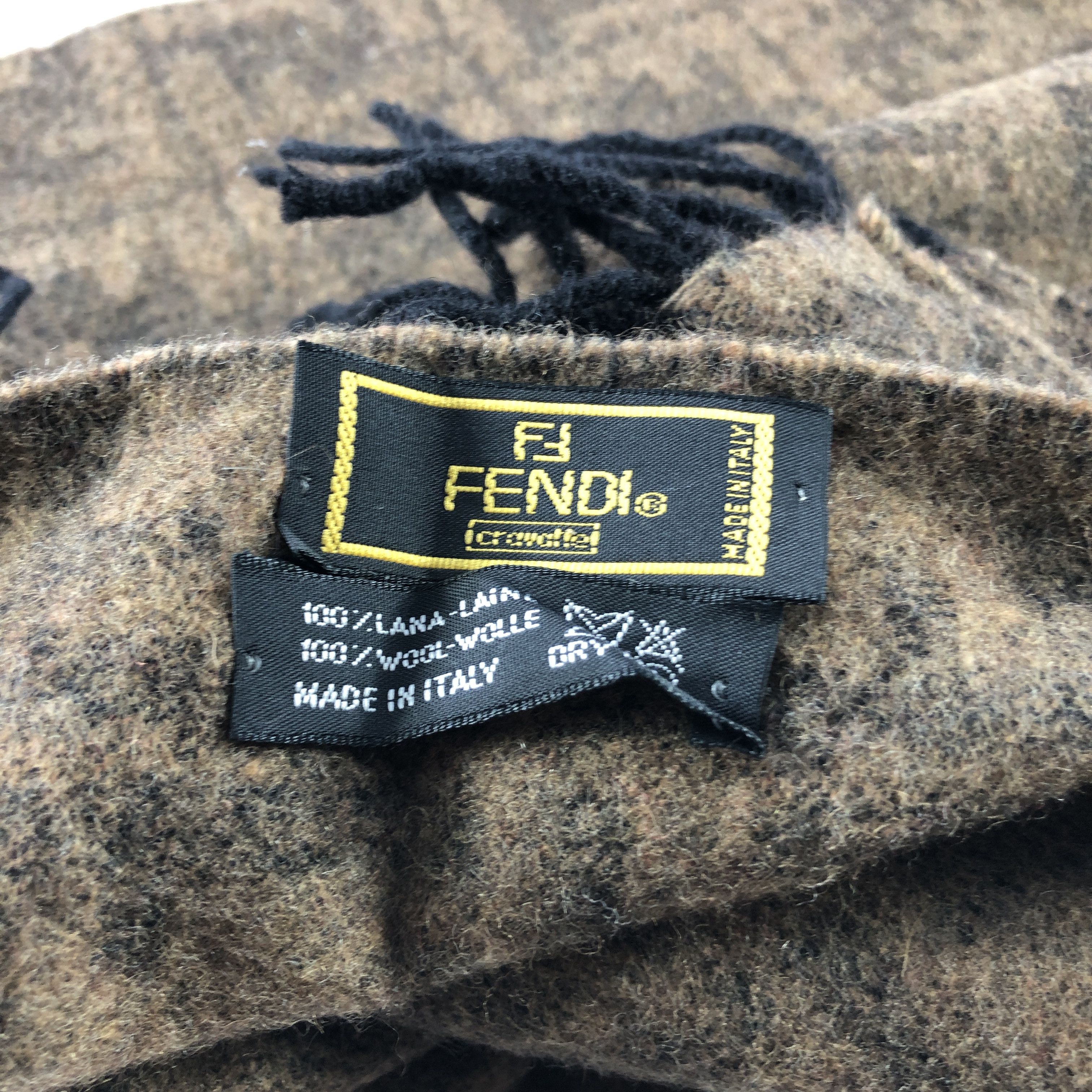 Fendi Fendi Monogram Scarf Muffler Wool Neck Warmer V2837 Size ONE SIZE - 5 Thumbnail
