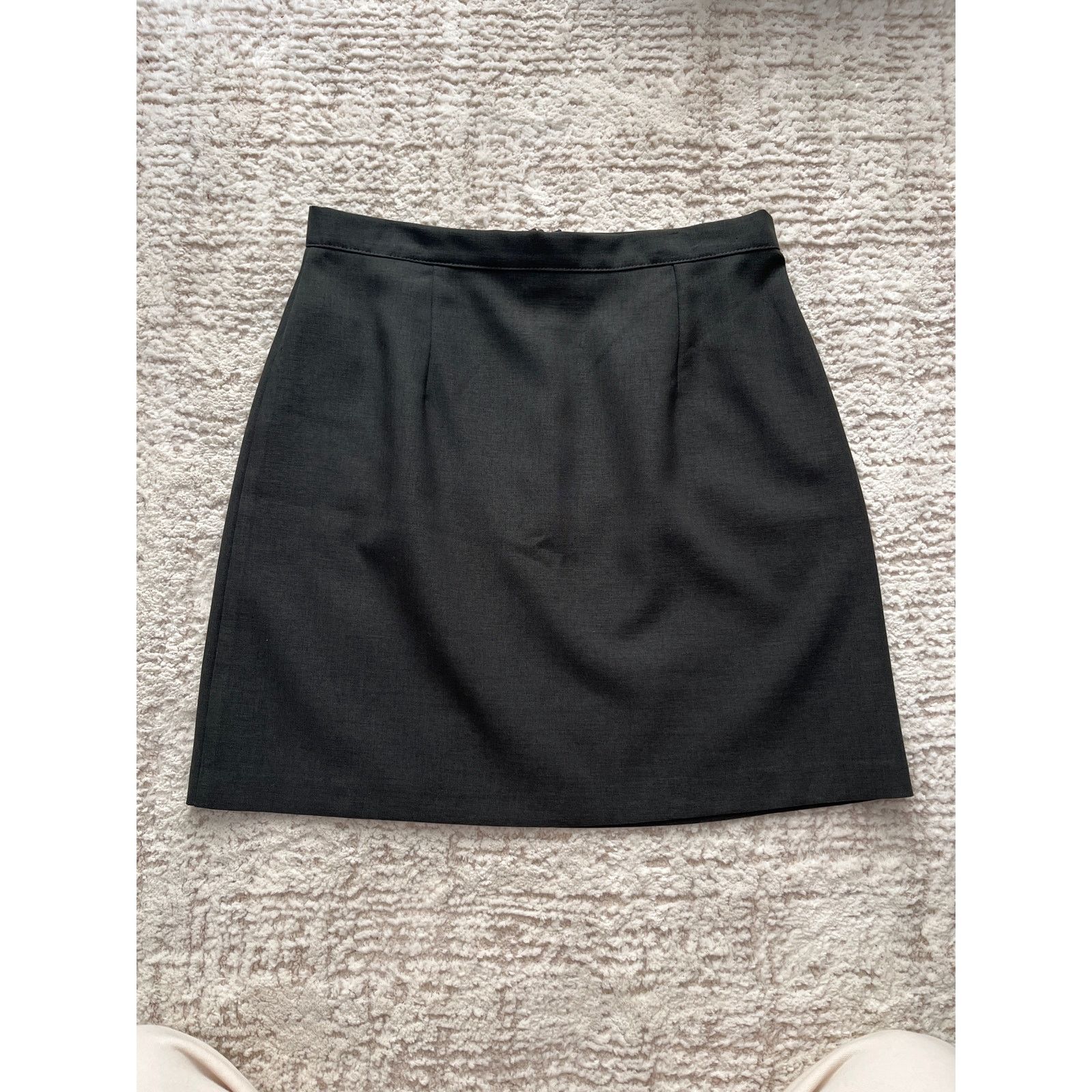 Vintage Vintage Byer Too! California Olive Two-Piece Skirt Suit Size 28" / US 6 / IT 42 - 8 Thumbnail
