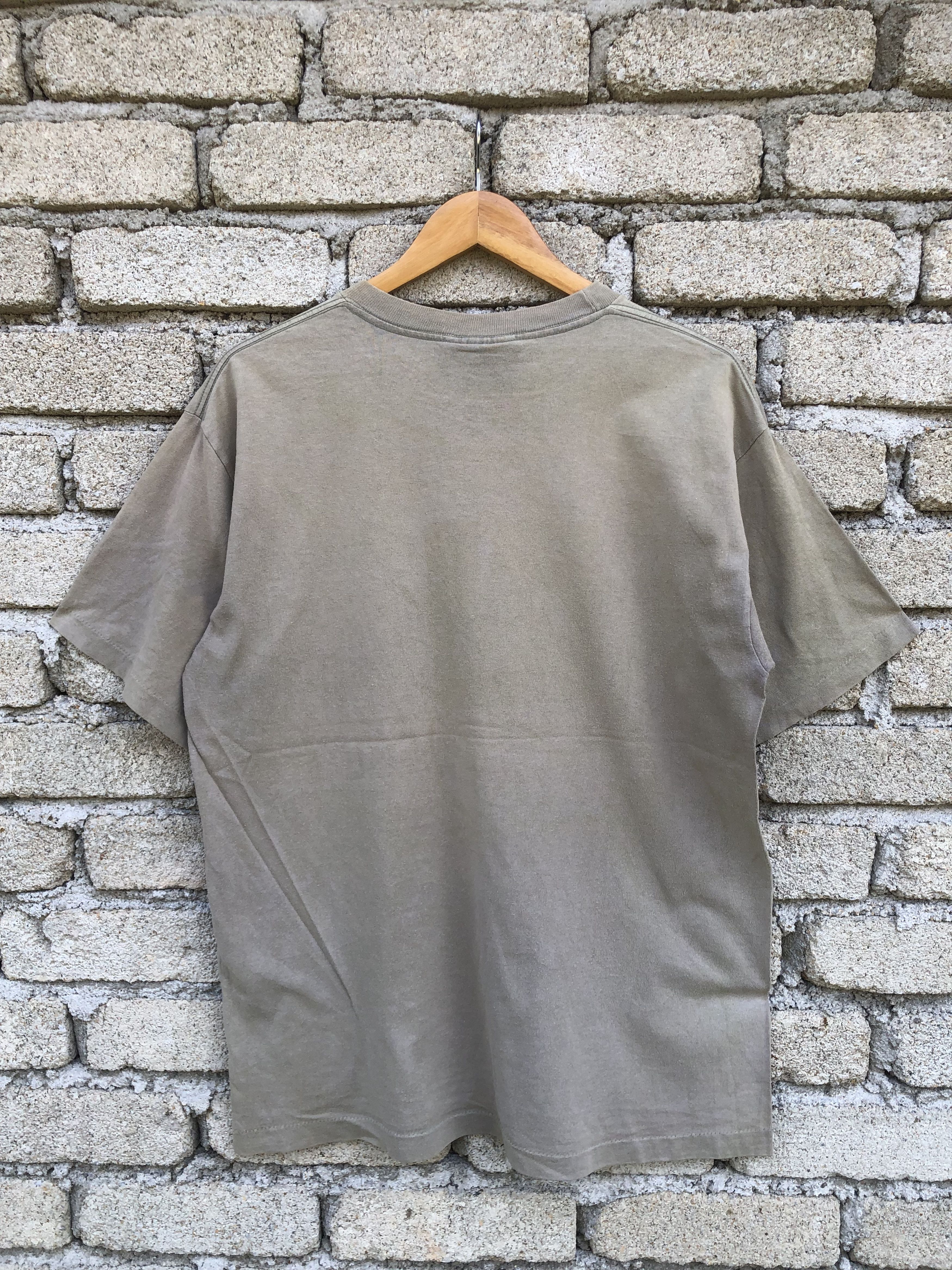 Vintage Vintage Converse Single Pocket USA Tshirt Size US L / EU 52-54 / 3 - 6 Thumbnail