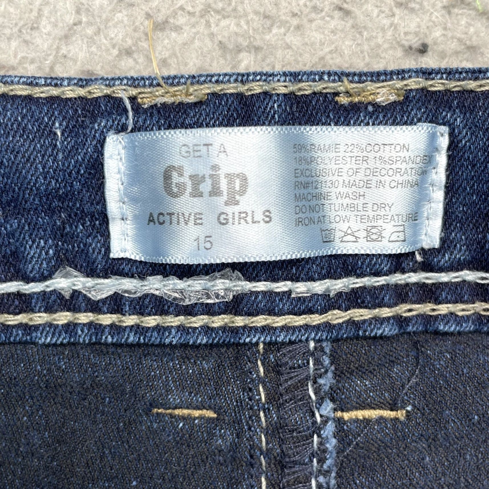 Vintage Grip Jean Short Women 36* Raw Hem Y2K Daisy Duke 90s American Preppy Rodeo Denim Short Women 36 Blue Western Made by Get a Grip Mens? Size 25" / US 0 / IT 36 - 5 Thumbnail