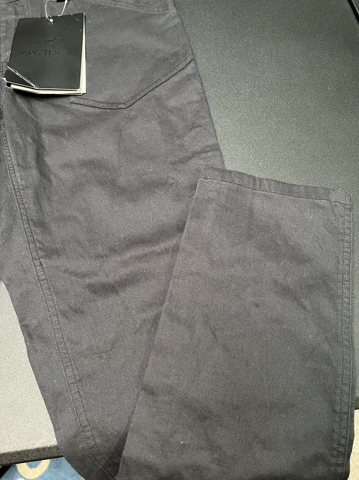 Arc'teryx Womens Arcteryx gray/carbon pants size 6 murrin womens pants Size 28" / US 6 / IT 42 - 11 Thumbnail