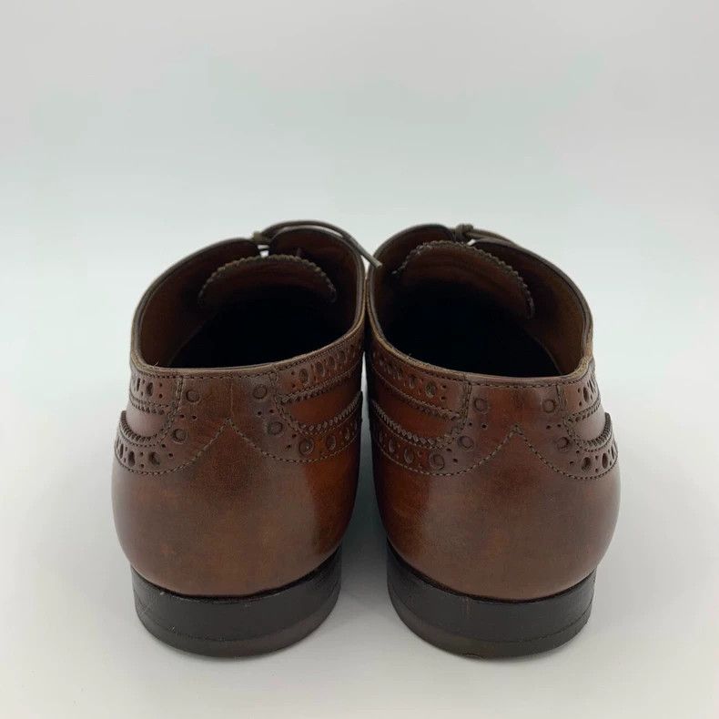 Louis Vuitton Louis Vuitton Lace-up leather shoes in carved baroque brow Size US 7 / EU 40 - 4 Thumbnail