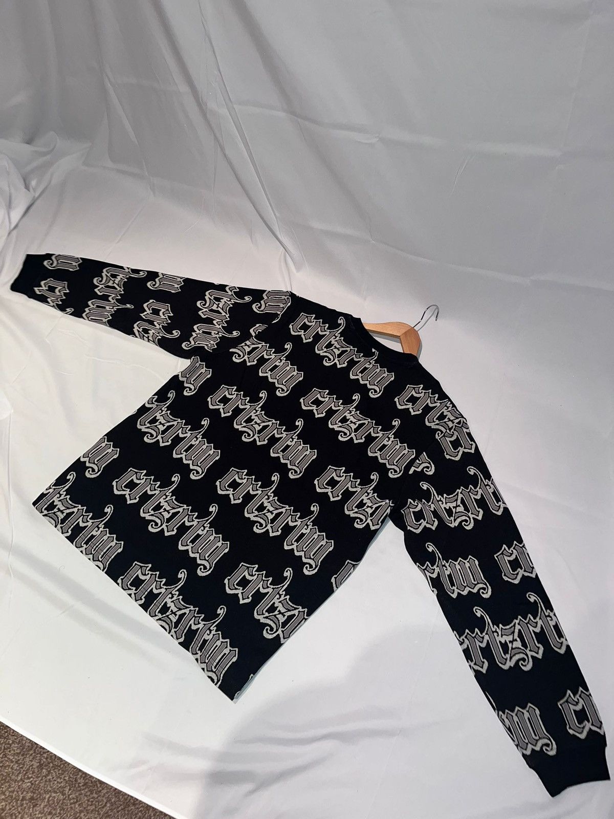 Corteiz Corteiz Gothic Jacquard Longsleeve T-Shirt- Large Size US L / EU 52-54 / 3 - 2 Thumbnail