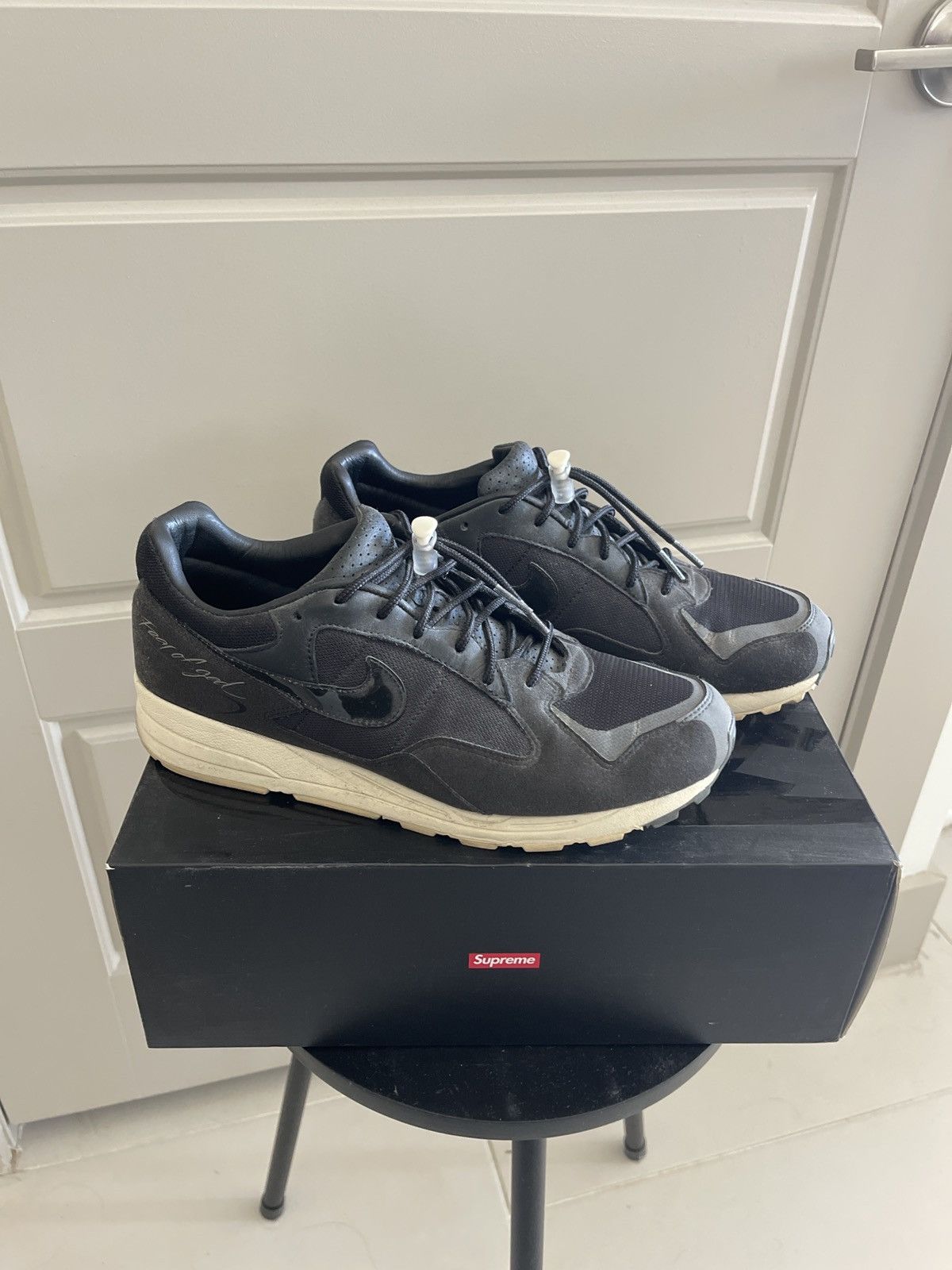 Fear of God × Nike Nike x Fear of God Air Skylon 2 Black Sail Size US 9.5 / EU 42-43 - 2 Thumbnail