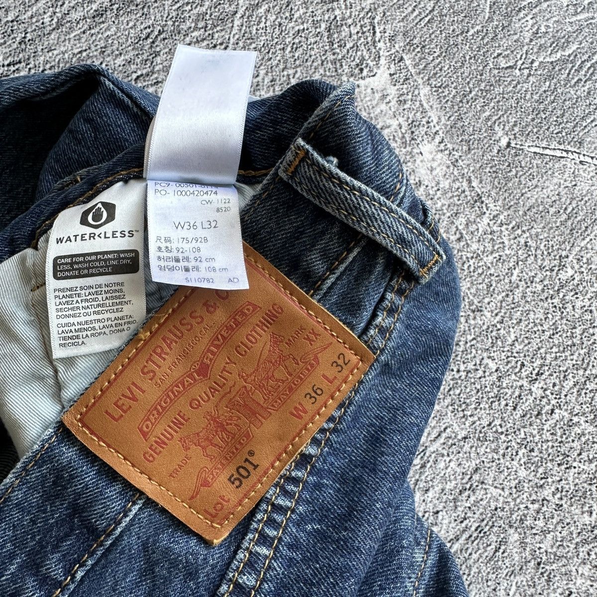 Levi's Men’s Jeans Levi’s 501 Premium Dark Blue Size: 36/32 Size US 36 / EU 52 - 14 Thumbnail