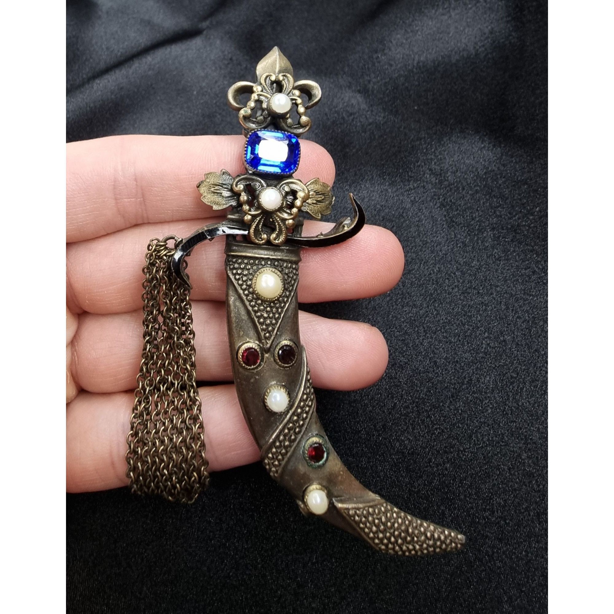 Vintage Rare Find Vintage 1940s-1950s HOBE Signed Jeweled Sword Broo Size ONE SIZE - 3 Thumbnail
