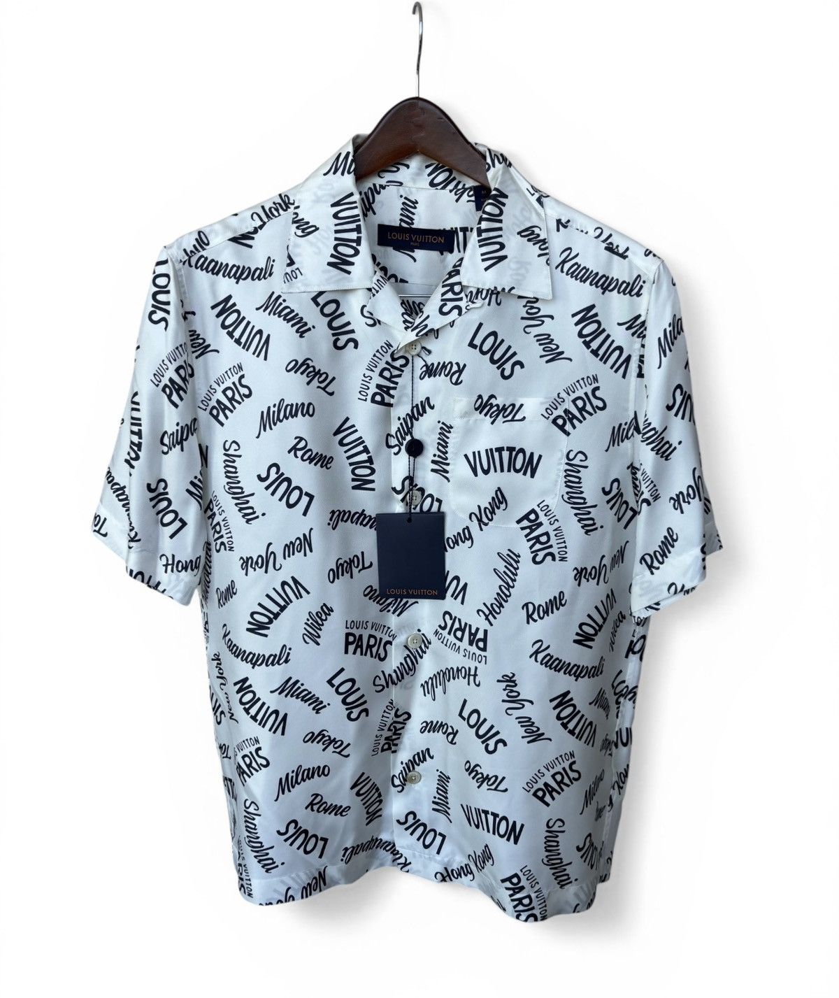 Louis Vuitton Louis Vuitton Cities Silk Shirt Size US M / EU 48-50 / 2 - 1 Thumbnail