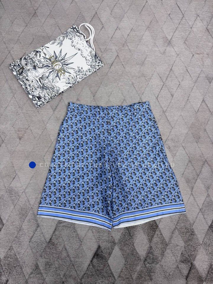 Dior Elegant Silk Blue Shorts Size US 30 / EU 46 - 1 Thumbnail