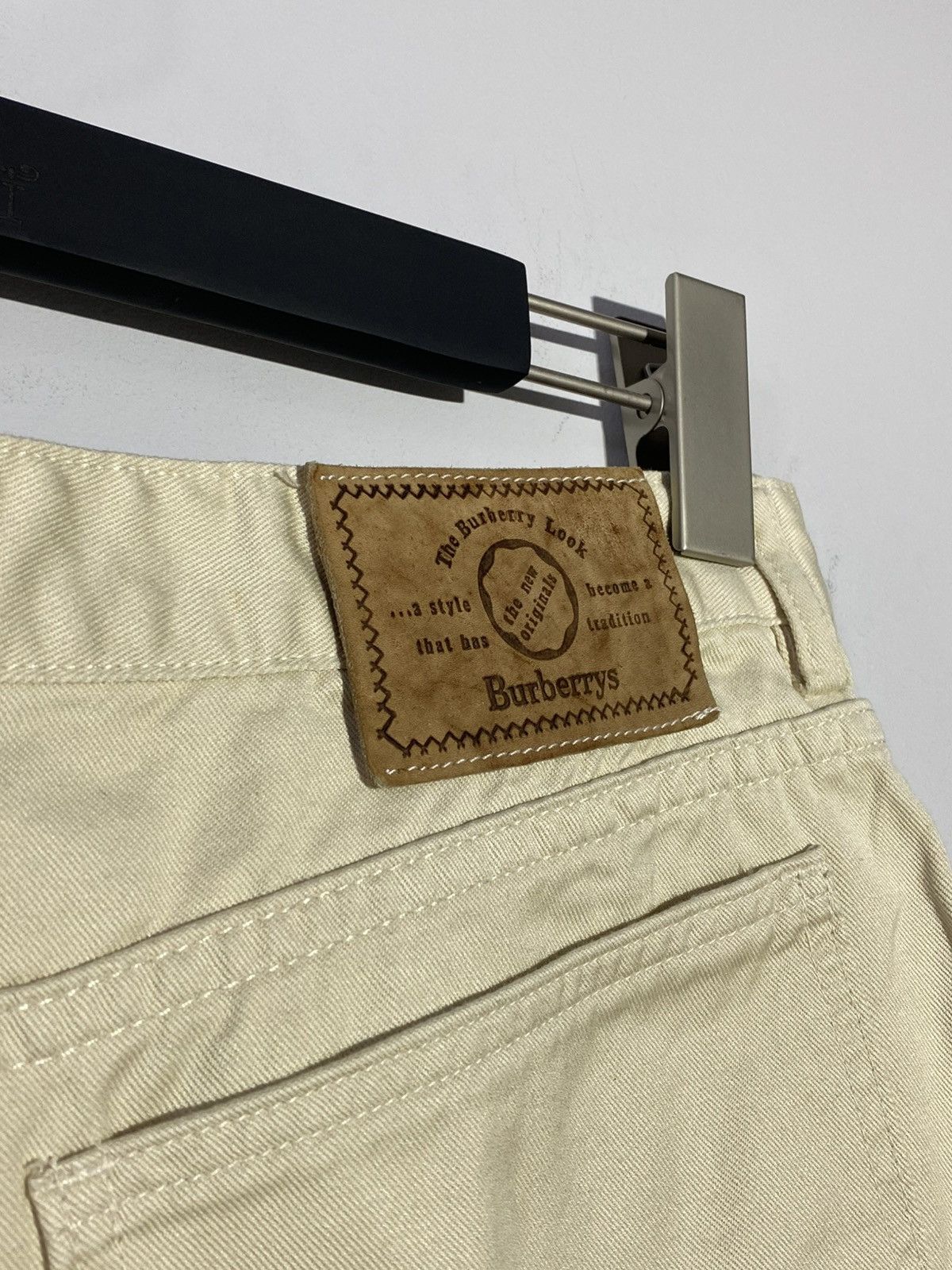 Burberry Vintage 90s Burberry’s Jeans Rare Beige Straight Pants Size US 31 - 8 Thumbnail