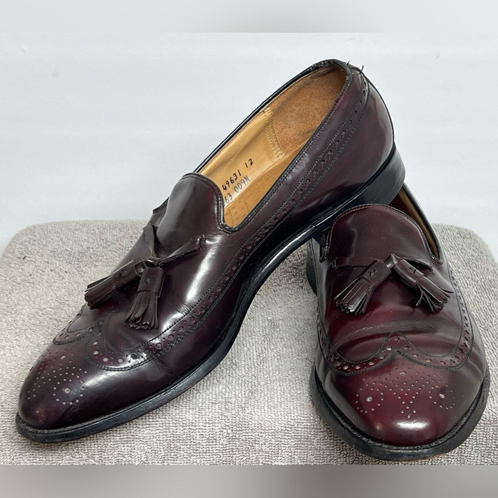 Johnston & Murphy Aristocraft Men’s Tassel Loafers Burgundy
