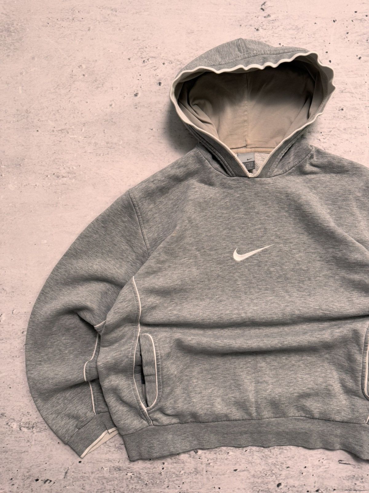 Nike × Vintage NIKE VINTAGE CENTER LOGO OVERSIZE BOXY HOODIE Size US XL / EU 56 / 4 - 2 Thumbnail