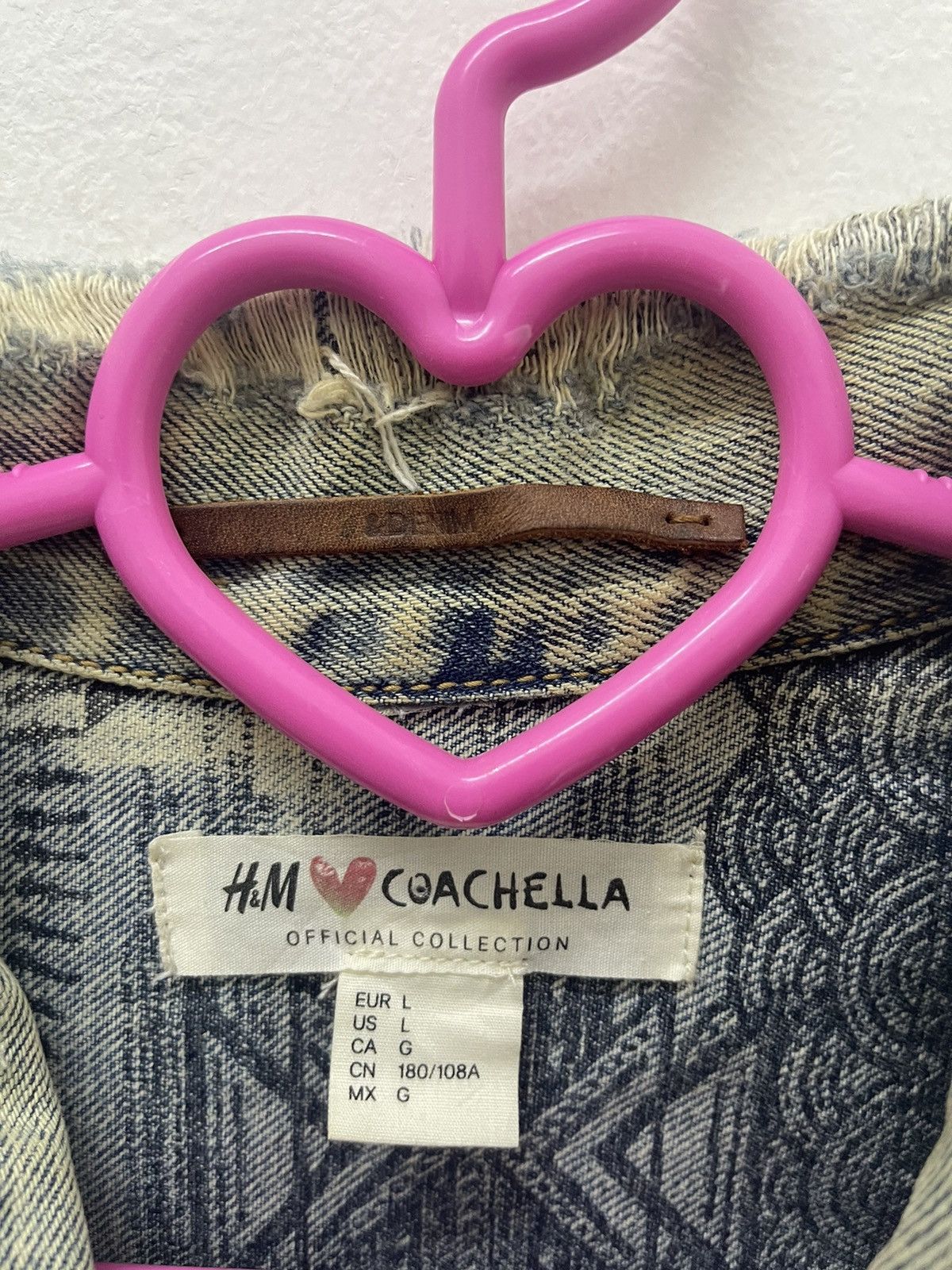 Coachella Rare COACHELLA X H&M Distressed Denim Jacket Size US L / EU 52-54 / 3 - 6 Thumbnail
