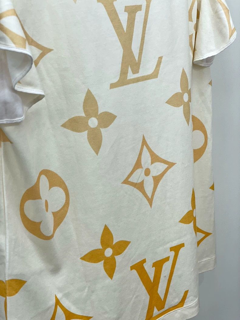 Louis Vuitton Louis Vuitton Ruffle gradient logo chain short sleeves 2504 Size US M / EU 48-50 / 2 - 3 Thumbnail