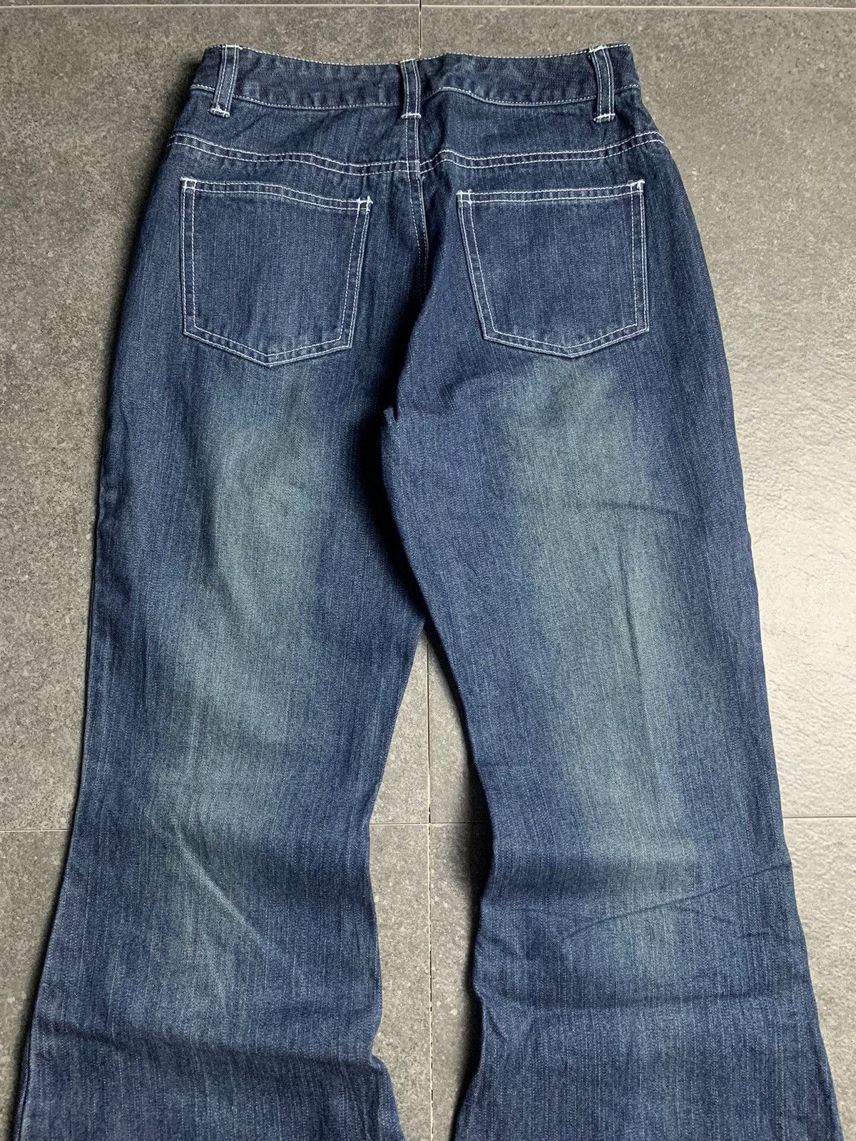 If Six Was Nine × Japanese Brand × Le Grande Bleu (L.G.B.) 2000s Japanese Brand Frayed-seam Super Flared Jeans Size US 27 - 9 Thumbnail