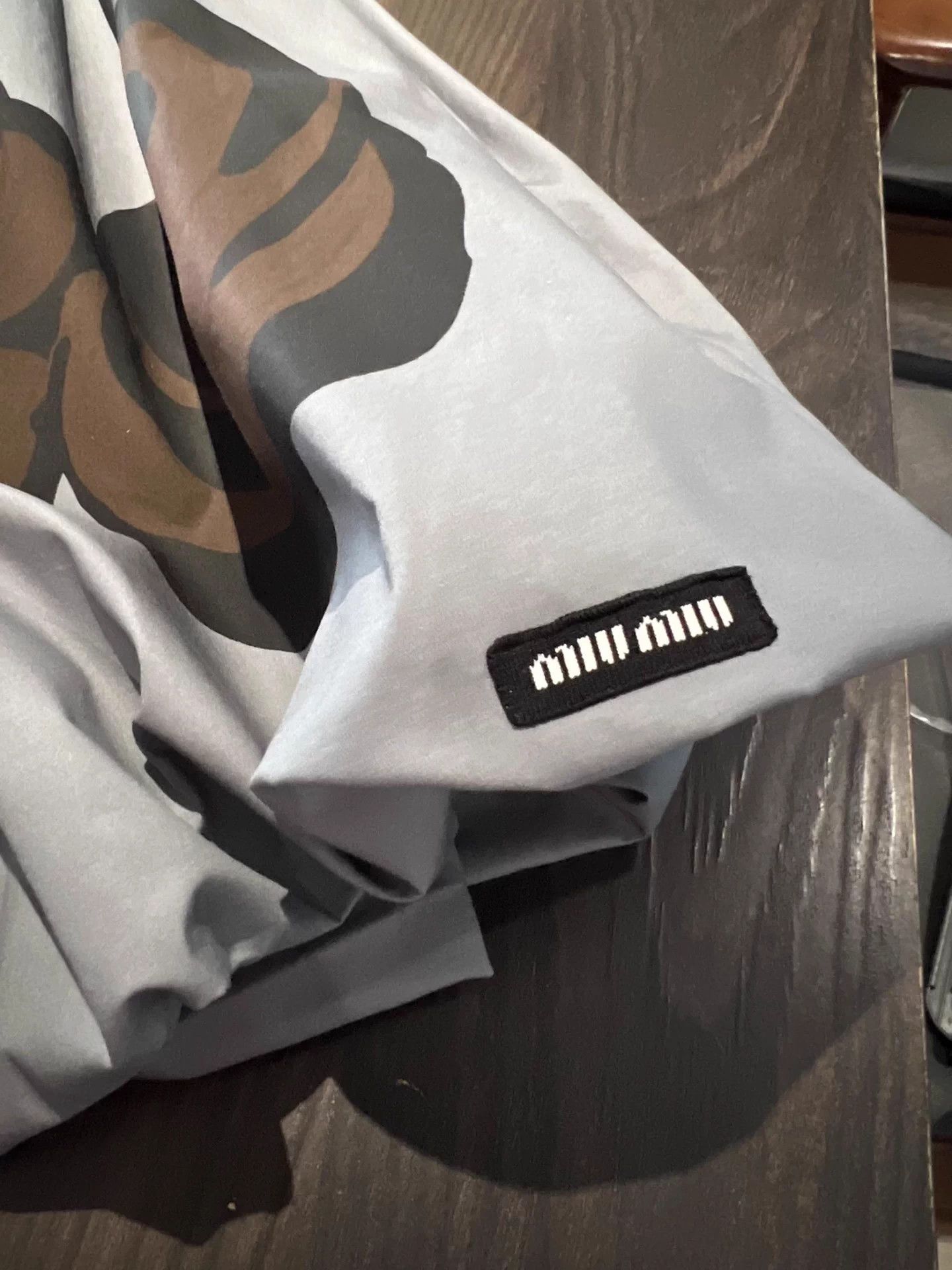Miu Miu MIU MIU women's bluegrey art print puffy mini logo 38 Size S / US 4 / IT 40 - 3 Thumbnail