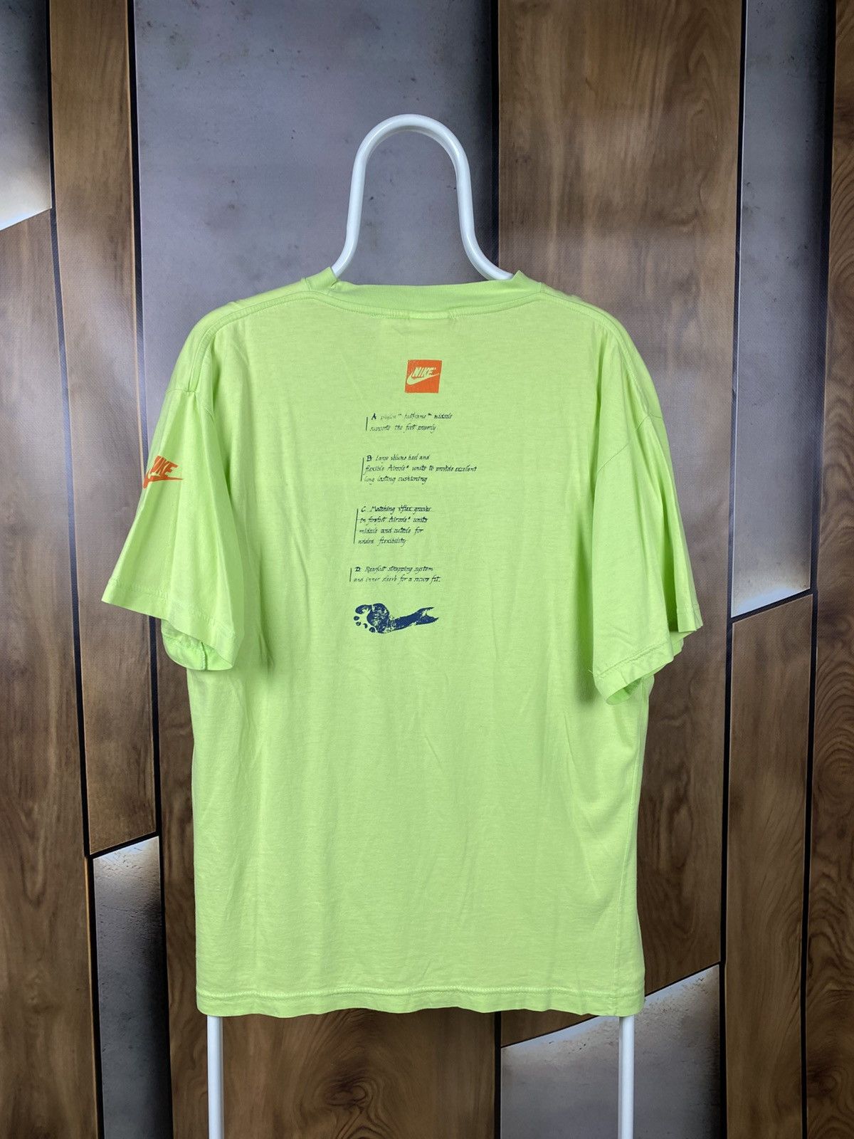 Nike ®️Vintage 90s T-Shirt Nike Big Swoosh Logo VTG Art Tee®️ Size US M / EU 48-50 / 2 - 5 Thumbnail