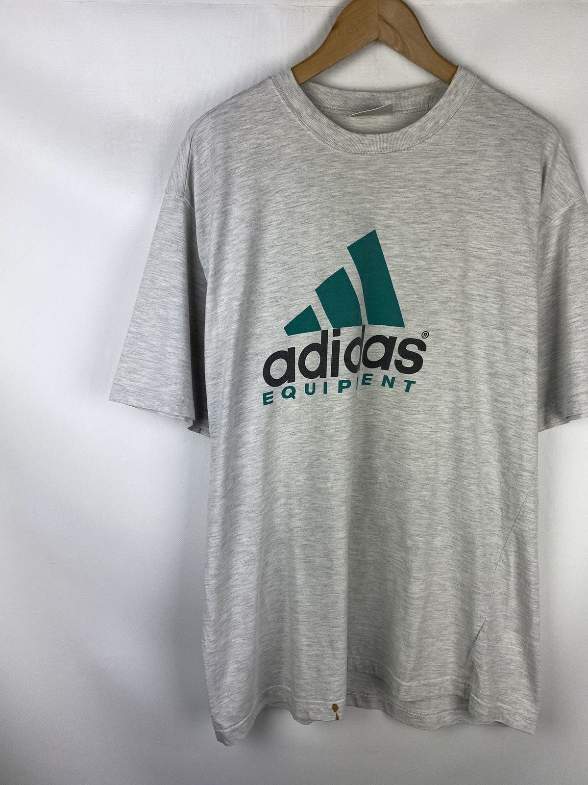 Vintage Adidas Equipment vintage men’s big logo t shirt size Xl Size US XL / EU 56 / 4 - 2 Thumbnail