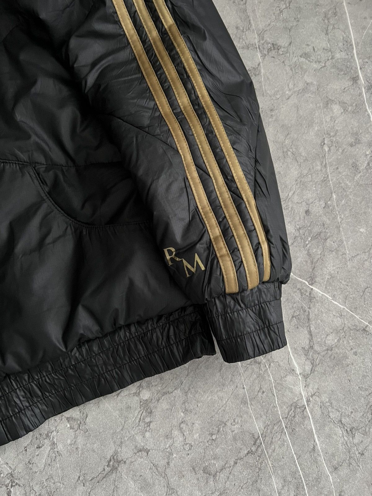 Adidas (SOLD OUT) Adidas Real Madrid Puffer Quilted Jacket Size US L / EU 52-54 / 3 - 3 Thumbnail