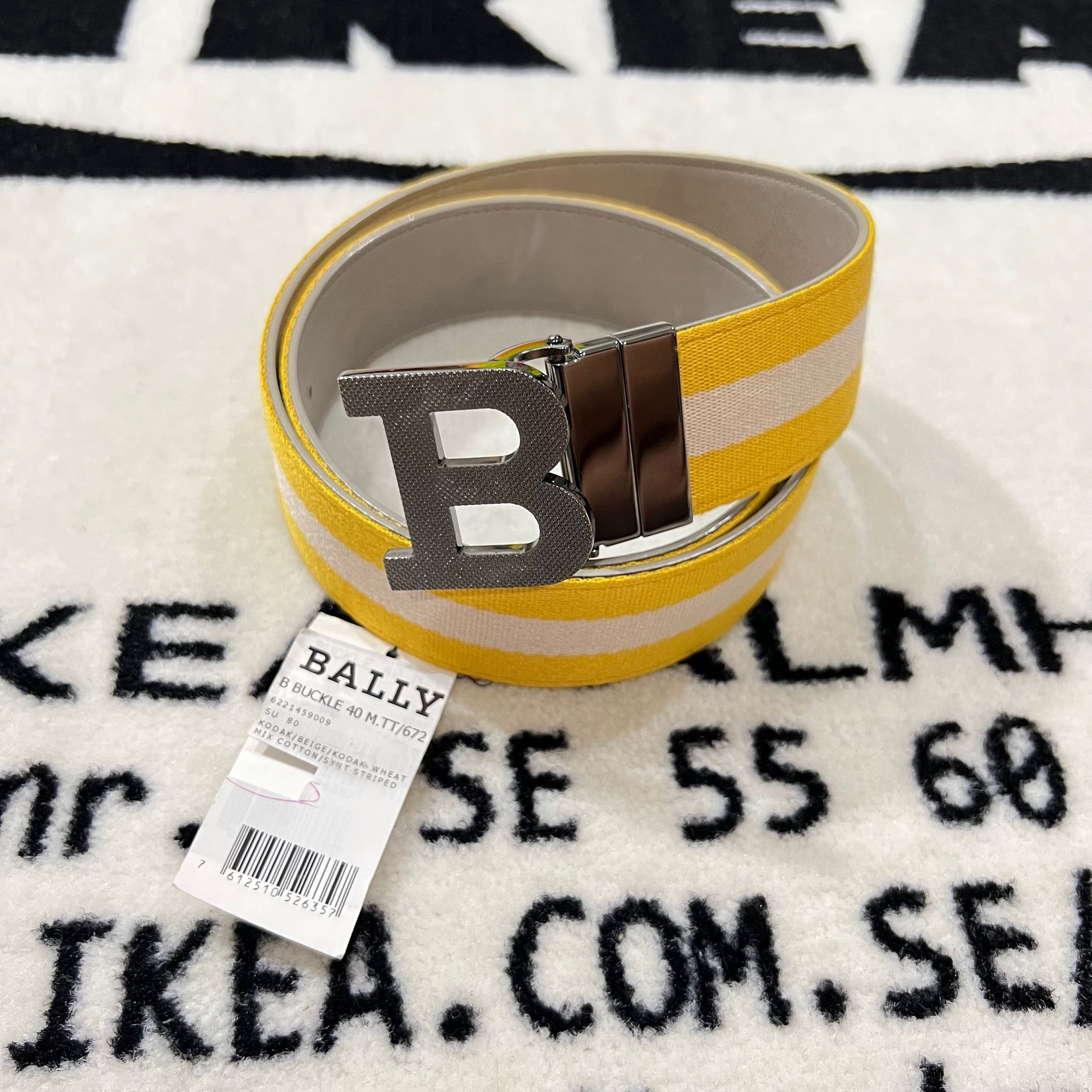 image of Reversible Bally Switzerland Metal Buckle Yellow Leatherbelt in Yellow White, Men's