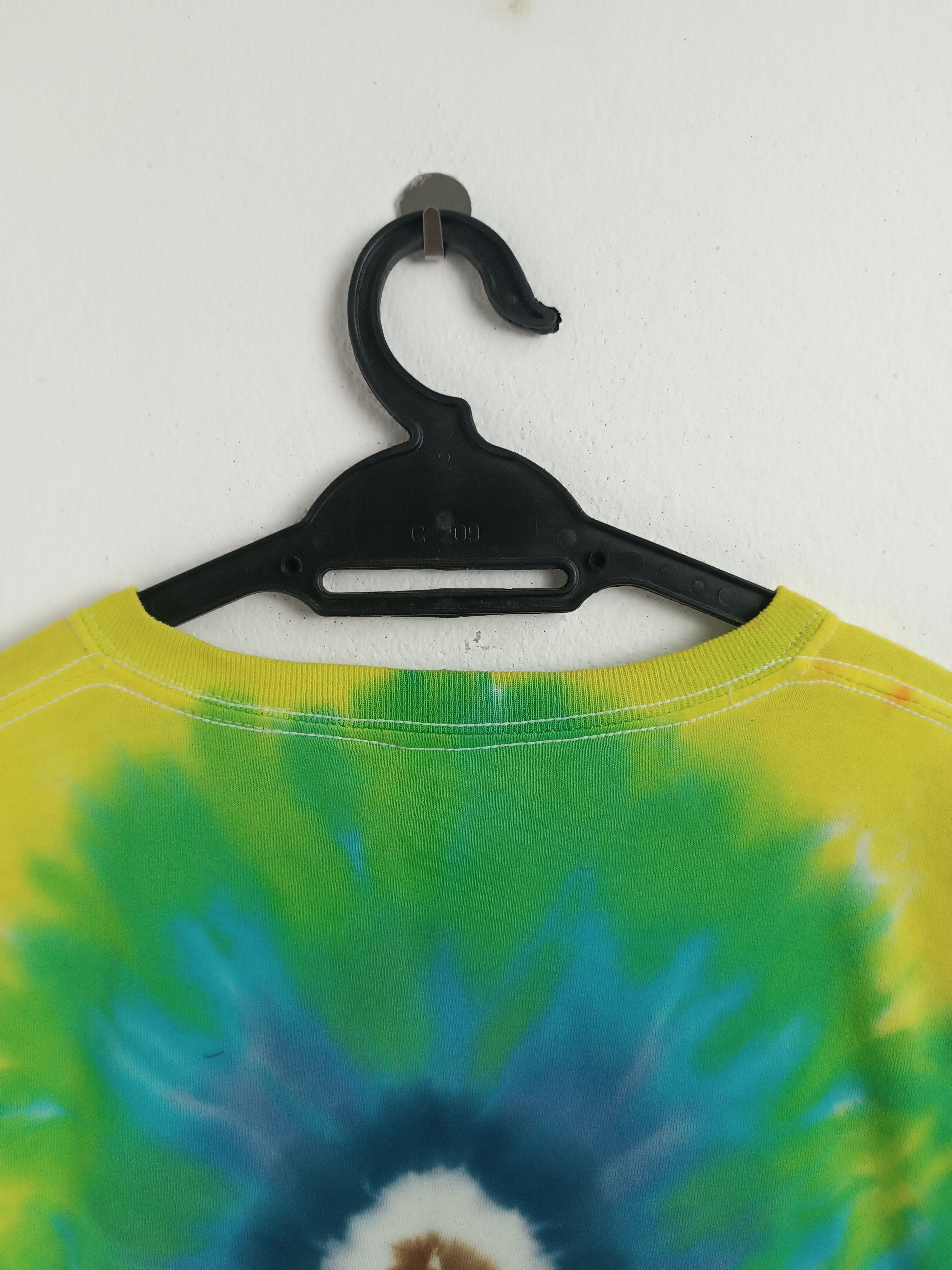 Chocolate VINTAGE HERSHEY'S KISSES TIE DYE TEE CHOCOLATE CUTE RARE Size US S / EU 44-46 / 1 - 9 Thumbnail