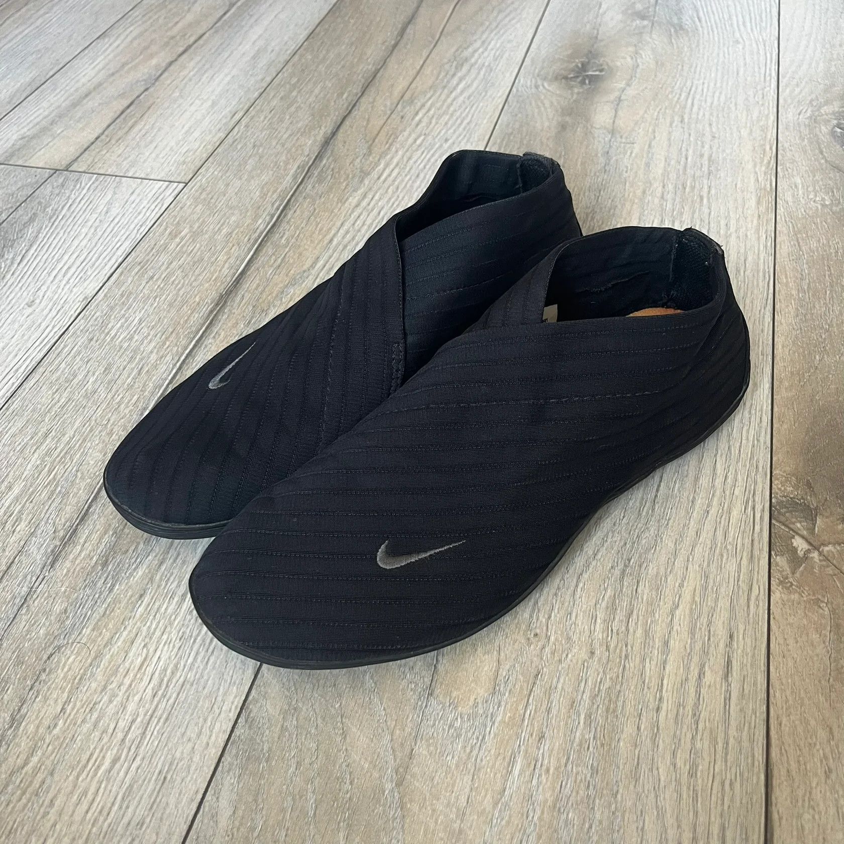 Nike Nike Kyoto 2002 Slip On Black Shoes Size US 9.5 / EU 42-43 - 2 Thumbnail