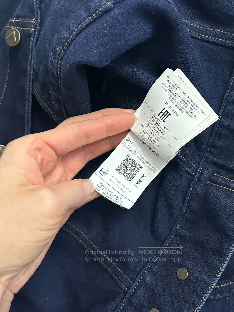 Valentino Valentino A cropped denim jacket with a dropped shoulder s Size M / US 6-8 / IT 42-44 - 6 Thumbnail