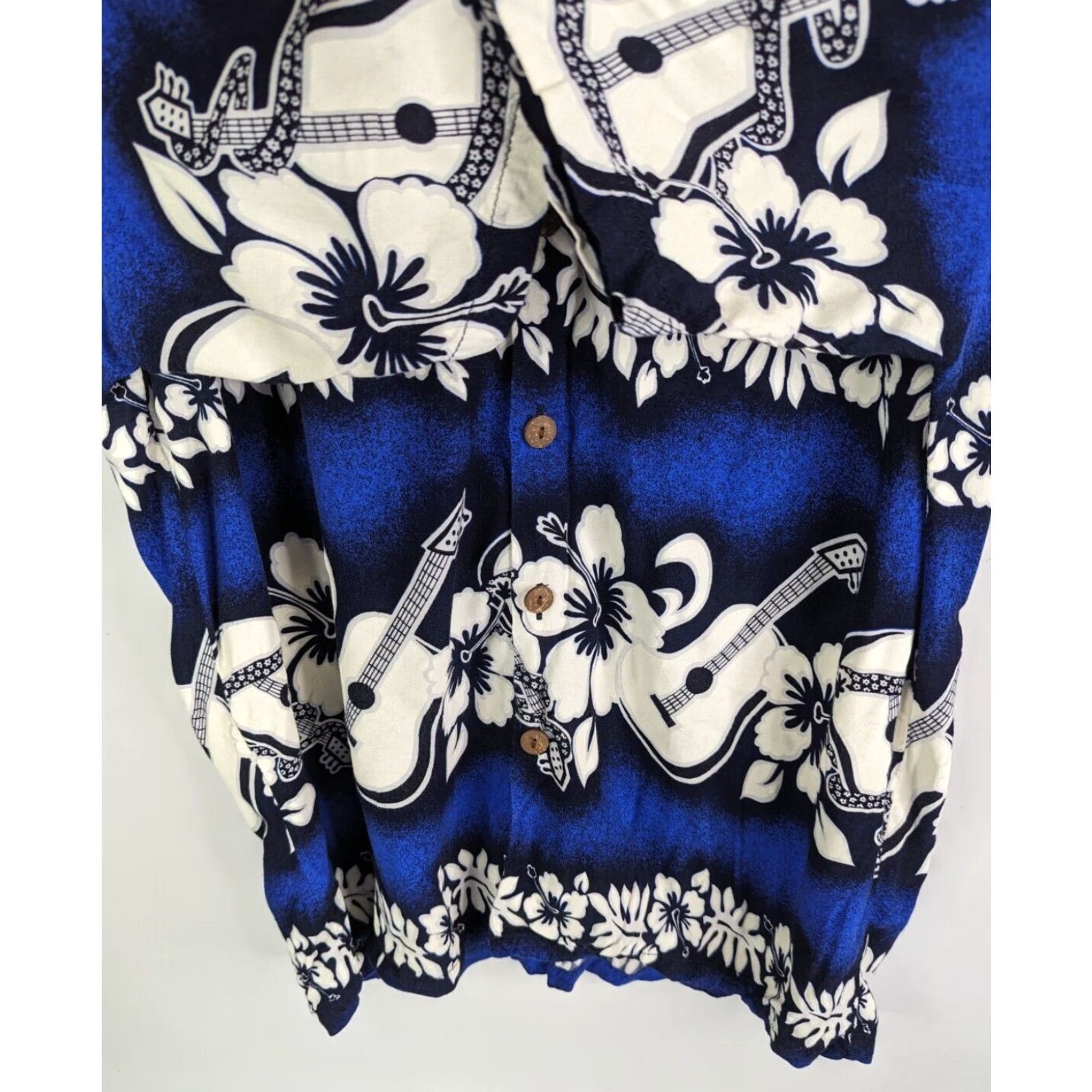 Vintage Vtg 80’s Check It Out Floral Guitars Hawaiian Shirt XL White Blue Button Rayon Size US XL / EU 56 / 4 - 3 Thumbnail