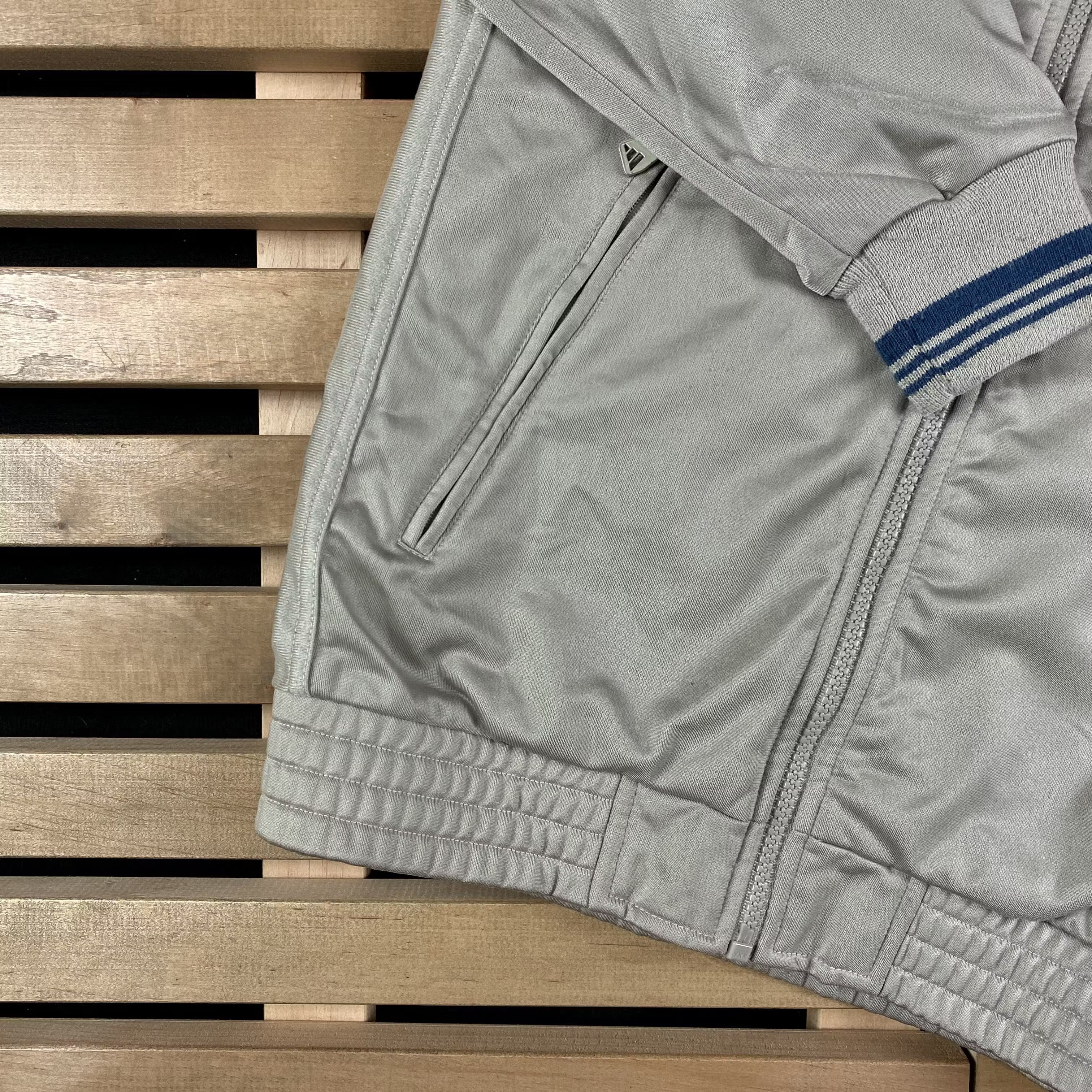 Adidas × Vintage Mens Track Jacket Adidas Vintage Size L Size US L / EU 52-54 / 3 - 3 Thumbnail