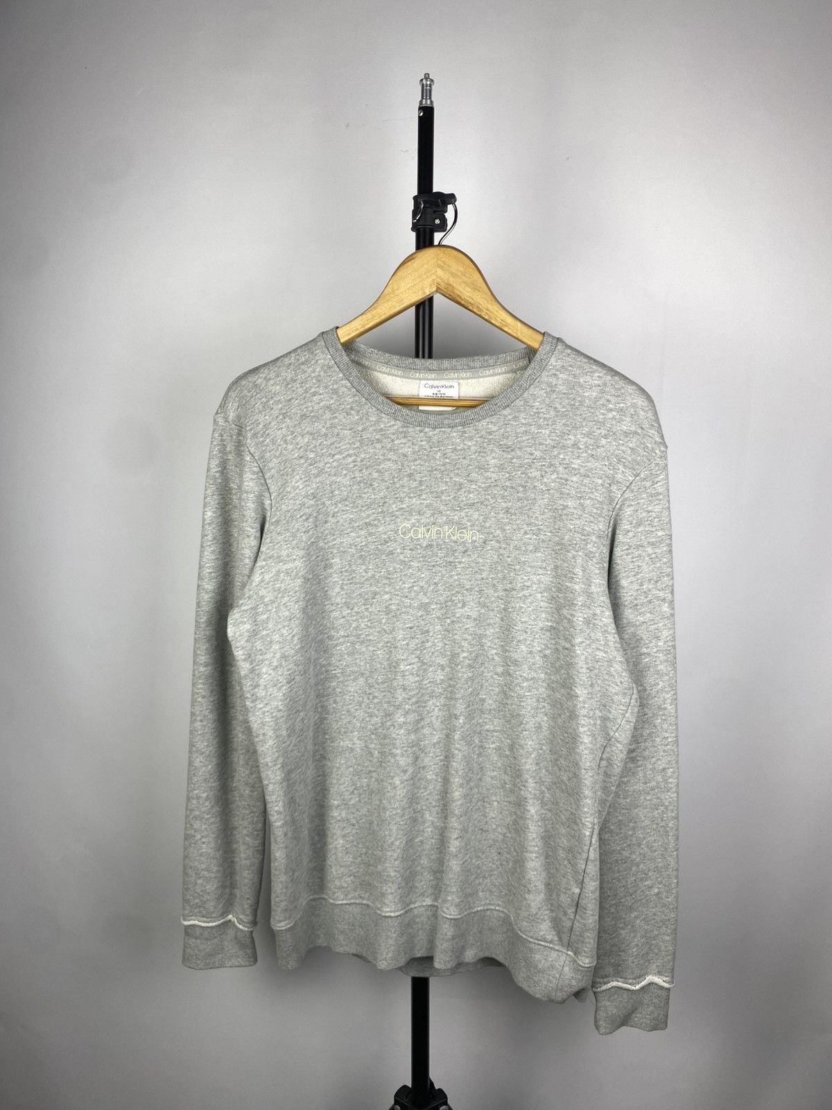 Calvin Klein × Vintage Vintage 90s Calvin Klein Crewneck Sweatshirt Big Logo Y2K Size US M / EU 48-50 / 2 - 1 Thumbnail