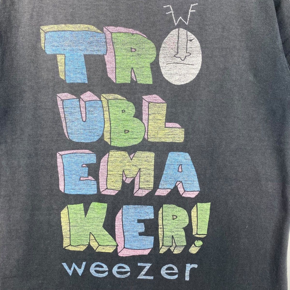 Band Tees Vintage 00's WEEZER Trouble Maker Band Faded Distressed Tee Size US M / EU 48-50 / 2 - 2 Thumbnail