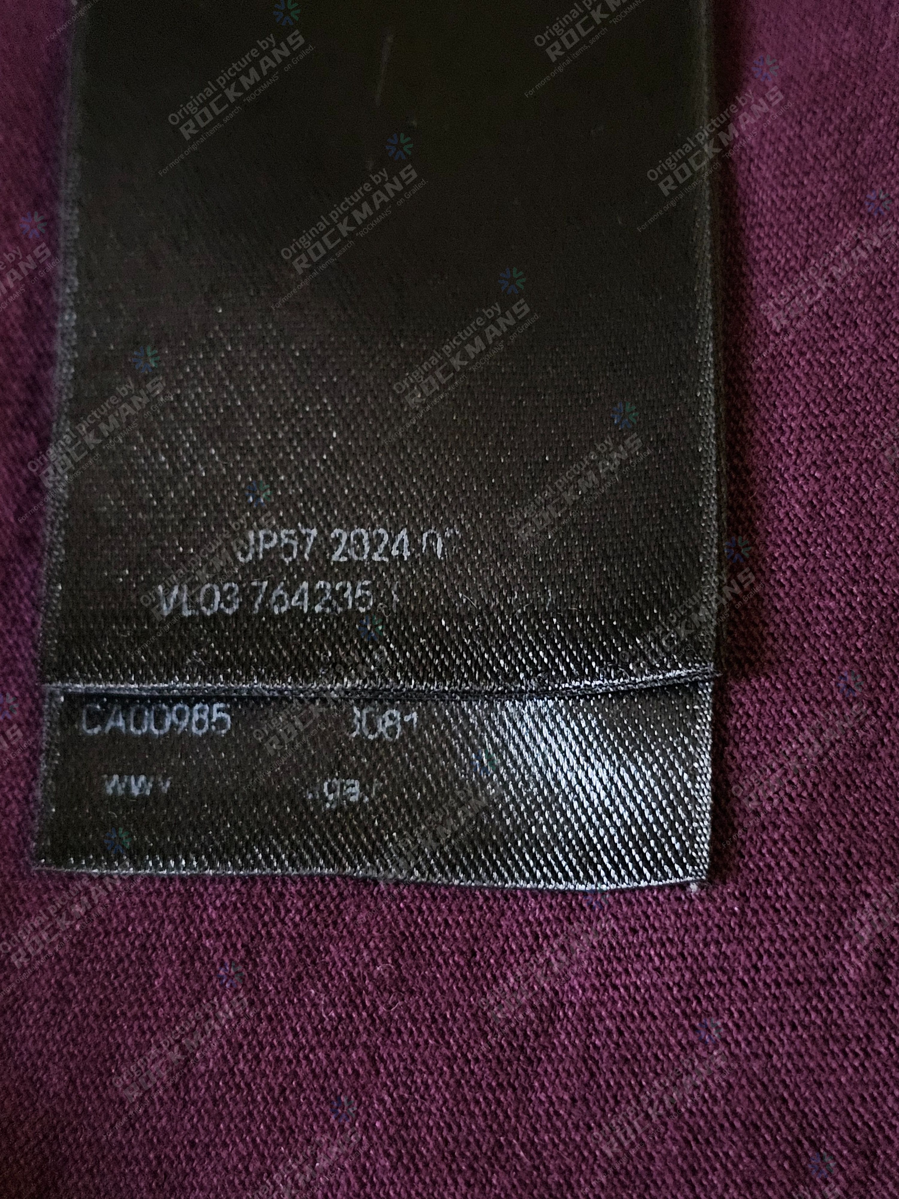 Balenciaga balenciaga burgundy short sleeve logo os t-shirt size L Size US L / EU 52-54 / 3 - 5 Thumbnail