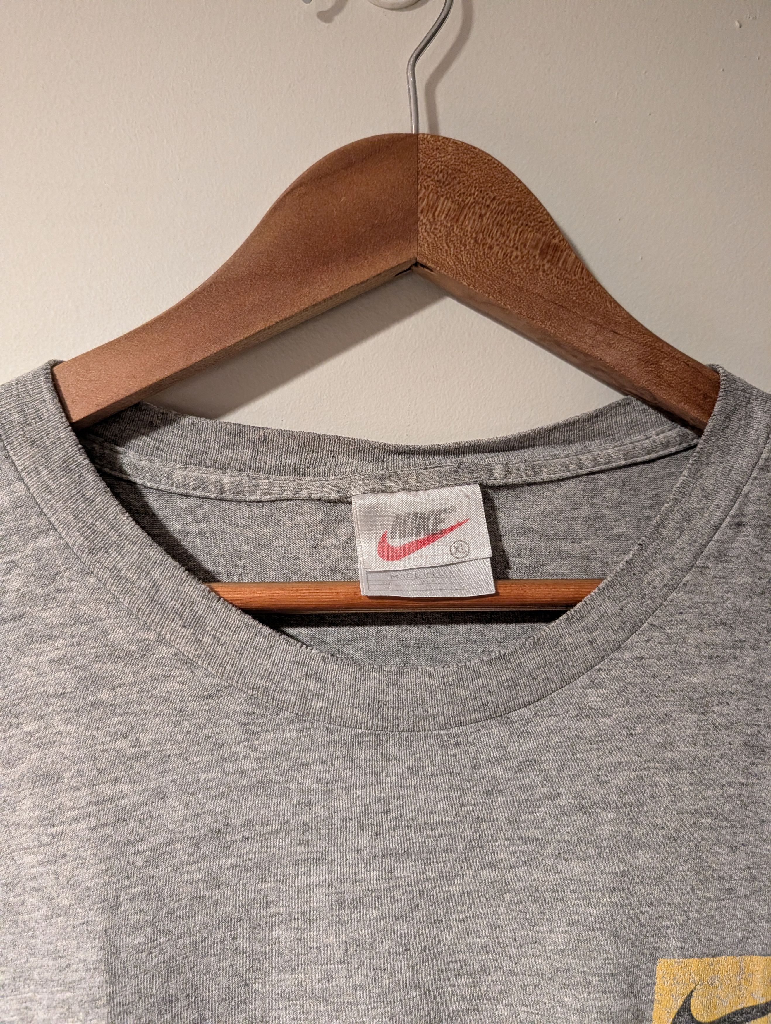 Nike Vintage 90s Nike Athletics Swoosh Performance T-Shirt Size US XL / EU 56 / 4 - 9 Thumbnail