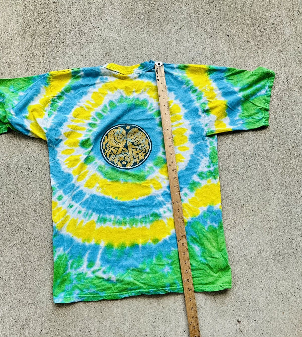 Vintage Vintage Celtic Cross Tee Shirt Tye Dye Religon Tribal Native Size US L / EU 52-54 / 3 - 6 Thumbnail