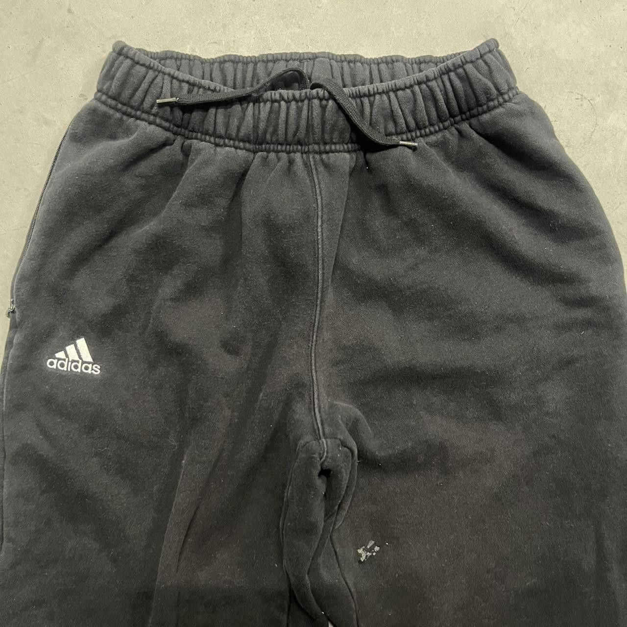 Adidas Vintage Y2K/2000s Baggy Black Adidas Sweatpants With a worn Look! Size US 34 / EU 50 - 3 Thumbnail