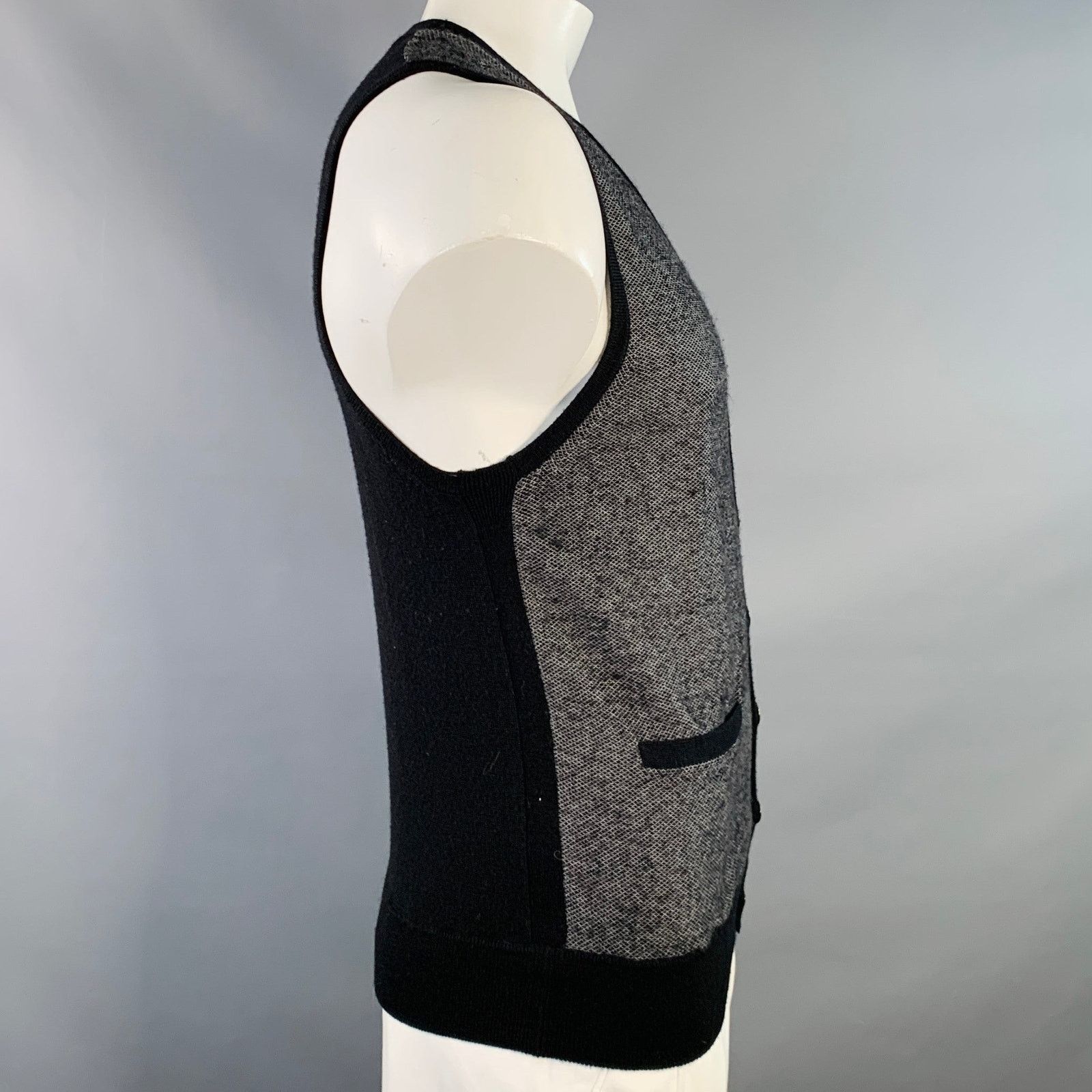Rag & Bone RAG & BONE Size L Grey Black Geometric Wool V-Neck Vest Size US L / EU 52-54 / 3 - 3 Thumbnail