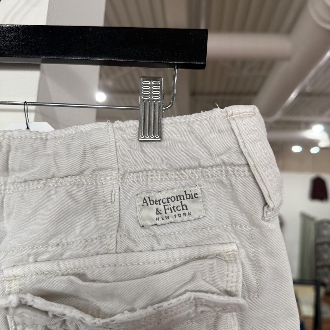 Abercrombie & Fitch Abercrombie and Fitch 2000’s Baggy Cargo Shorts Size US 36 / EU 52 - 4 Thumbnail