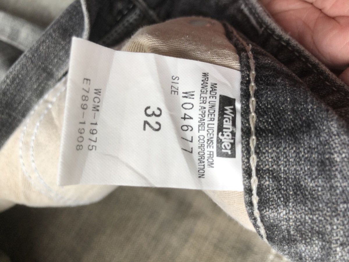 If Six Was Nine Japanese Wrangler Flared Jeans Distressed Size US 33 - 17 Thumbnail