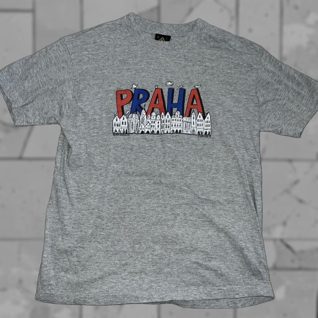 Vintage VINTAGE Praha Art T-Shirt Men Size Large Gray Art 90s Size US L / EU 52-54 / 3 - 1 Thumbnail