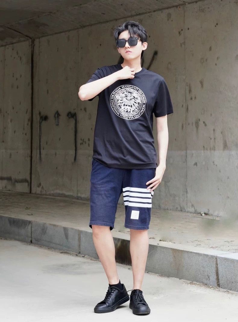Thom Browne Thom Browne size 1 Dark blue cotton shorts Size US 39 - 8 Thumbnail
